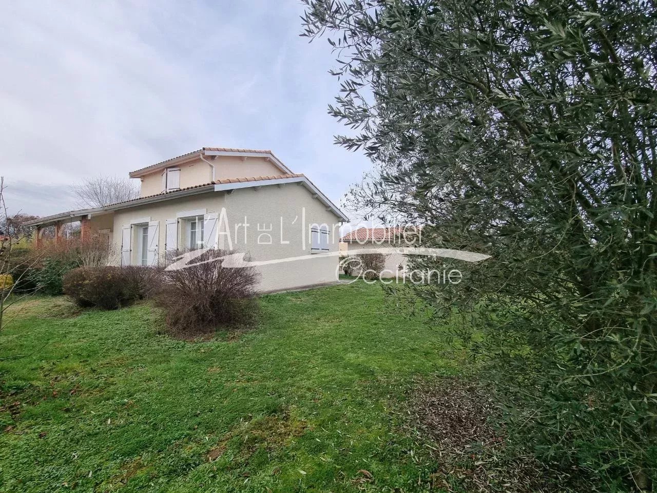 Agence immobilière de 