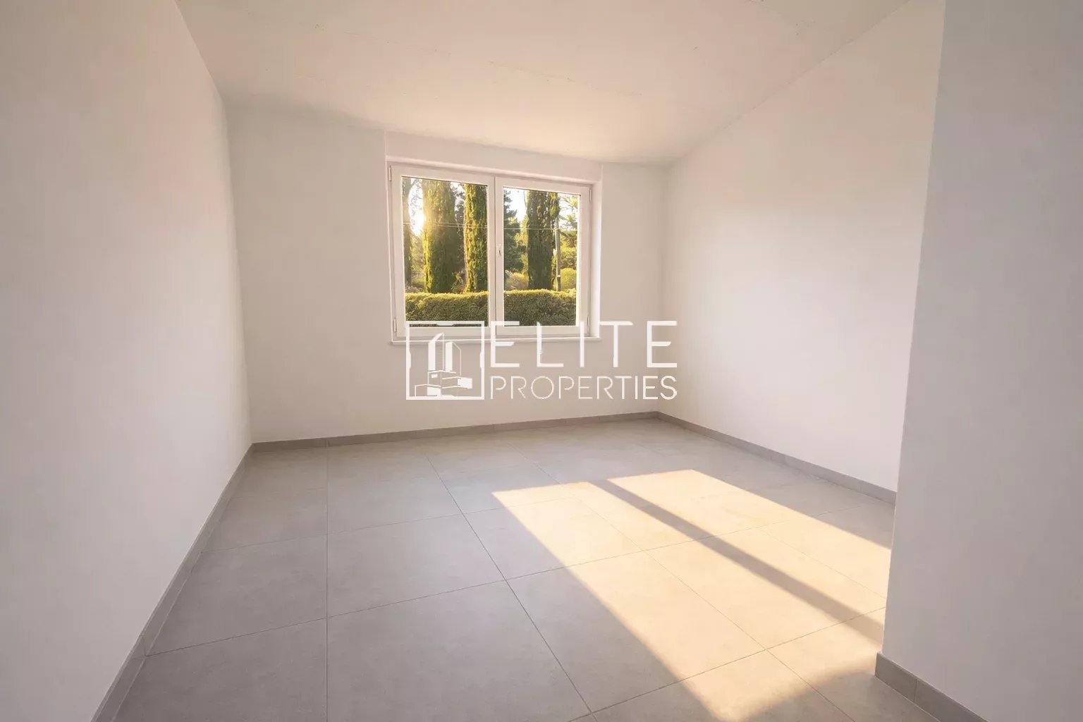 APPARTEMENT 3 PIÈCES DE 66 m² + PARKING – MOUANS-SARTOUX - Photo 2