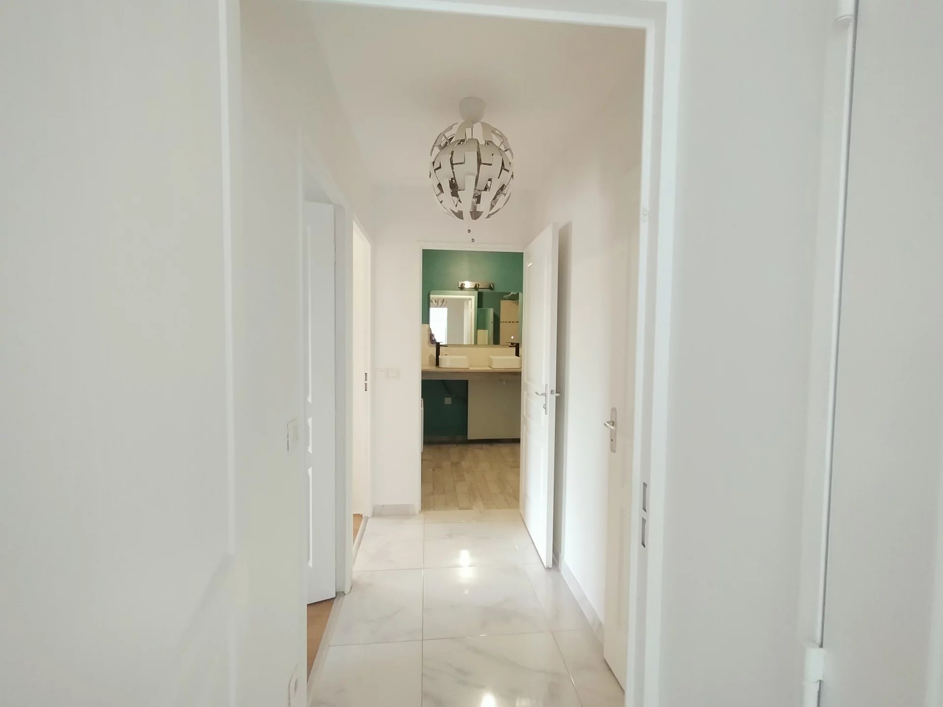 85045095 Location Saint-Fons