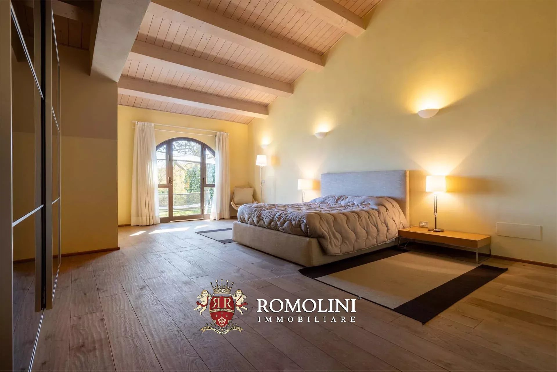 LUXUSANLAGE MIT 19 WOHNUNGEN IN DER TOSKANA, VAL D'ORCIA