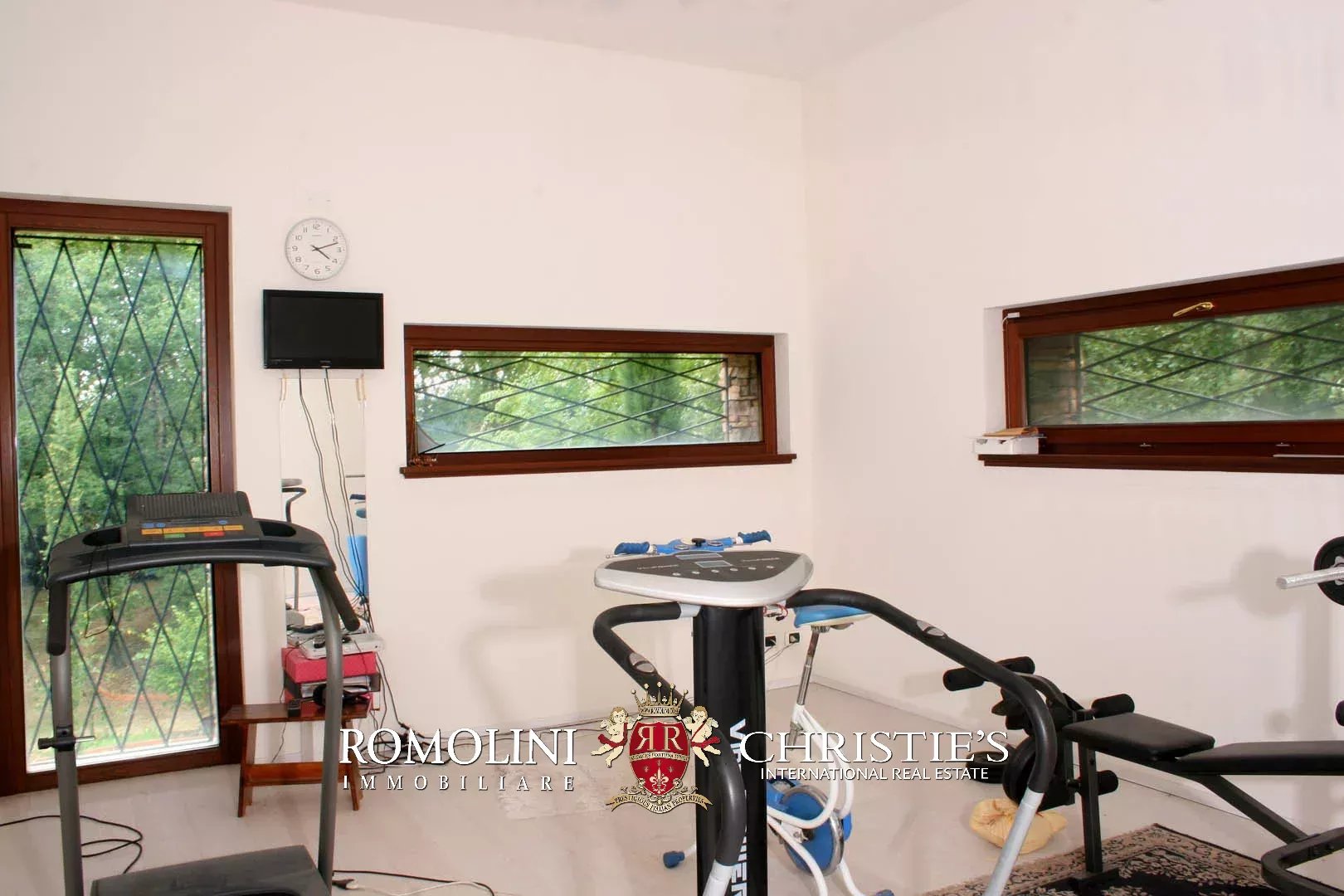 5 Bedroom Villa/Townhouse's Image 26