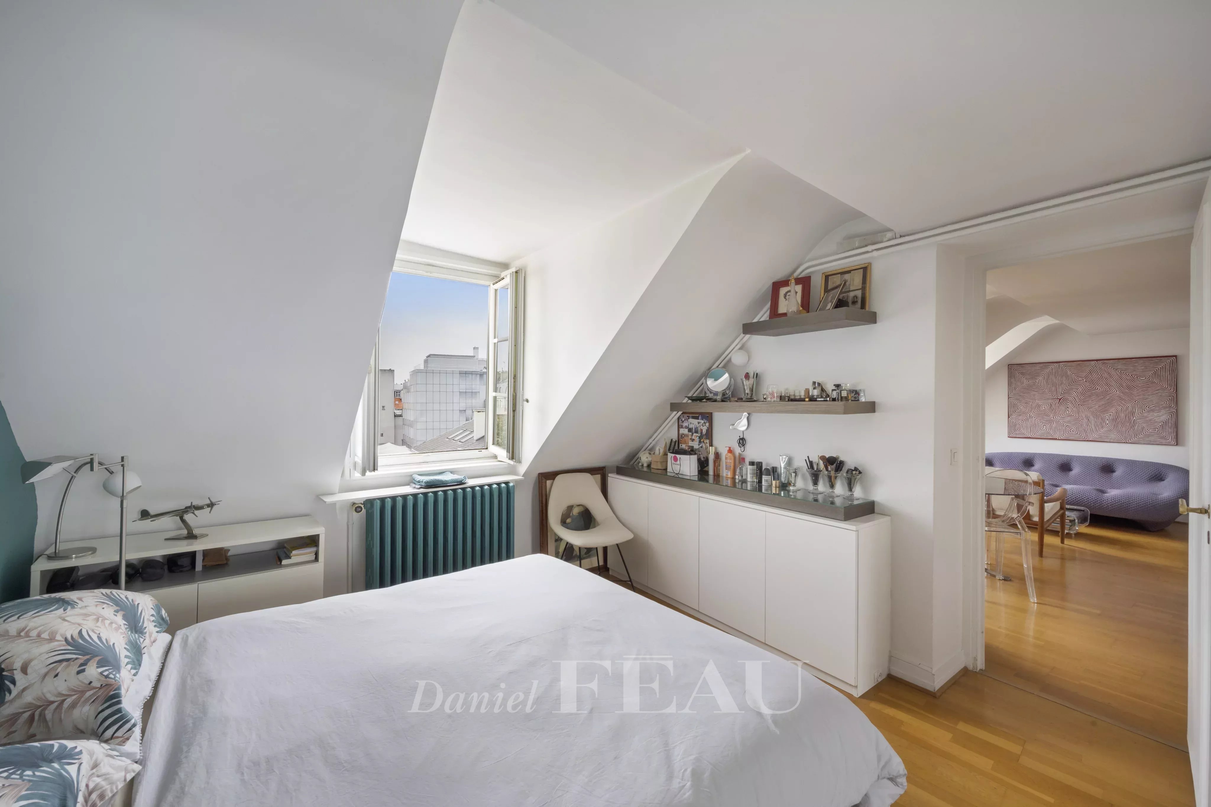 Sale Apartment Paris 4th