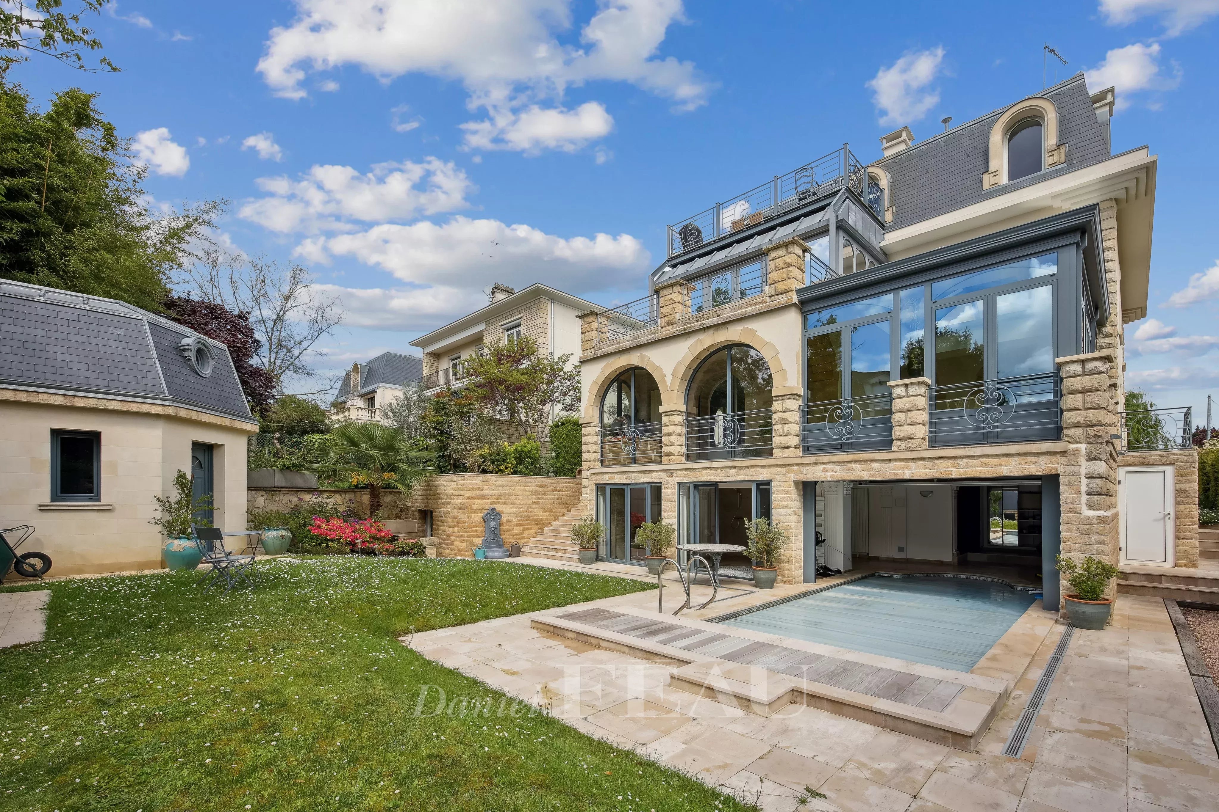 Chatenay-Malabry/Sceaux - Maison de caractère avec jardin et piscine