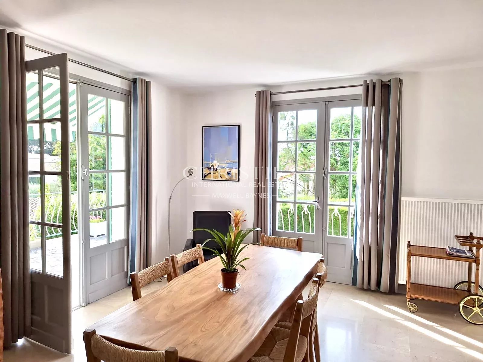 5 Bedroom Villa/Townhouse's Image 12