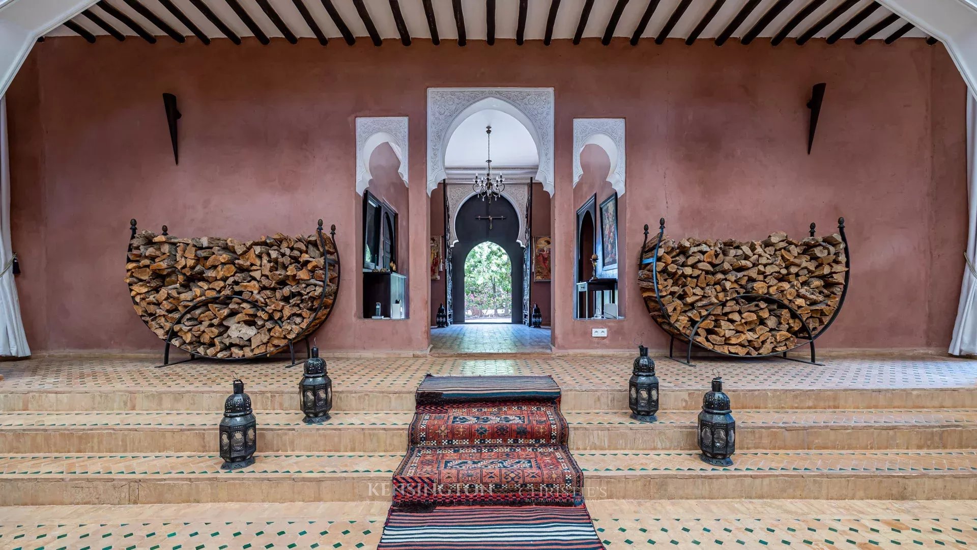 9 Bedroom Villa/Townhouse's Image 123
