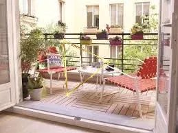 T4 au 2ème étage avec balcon et parking.