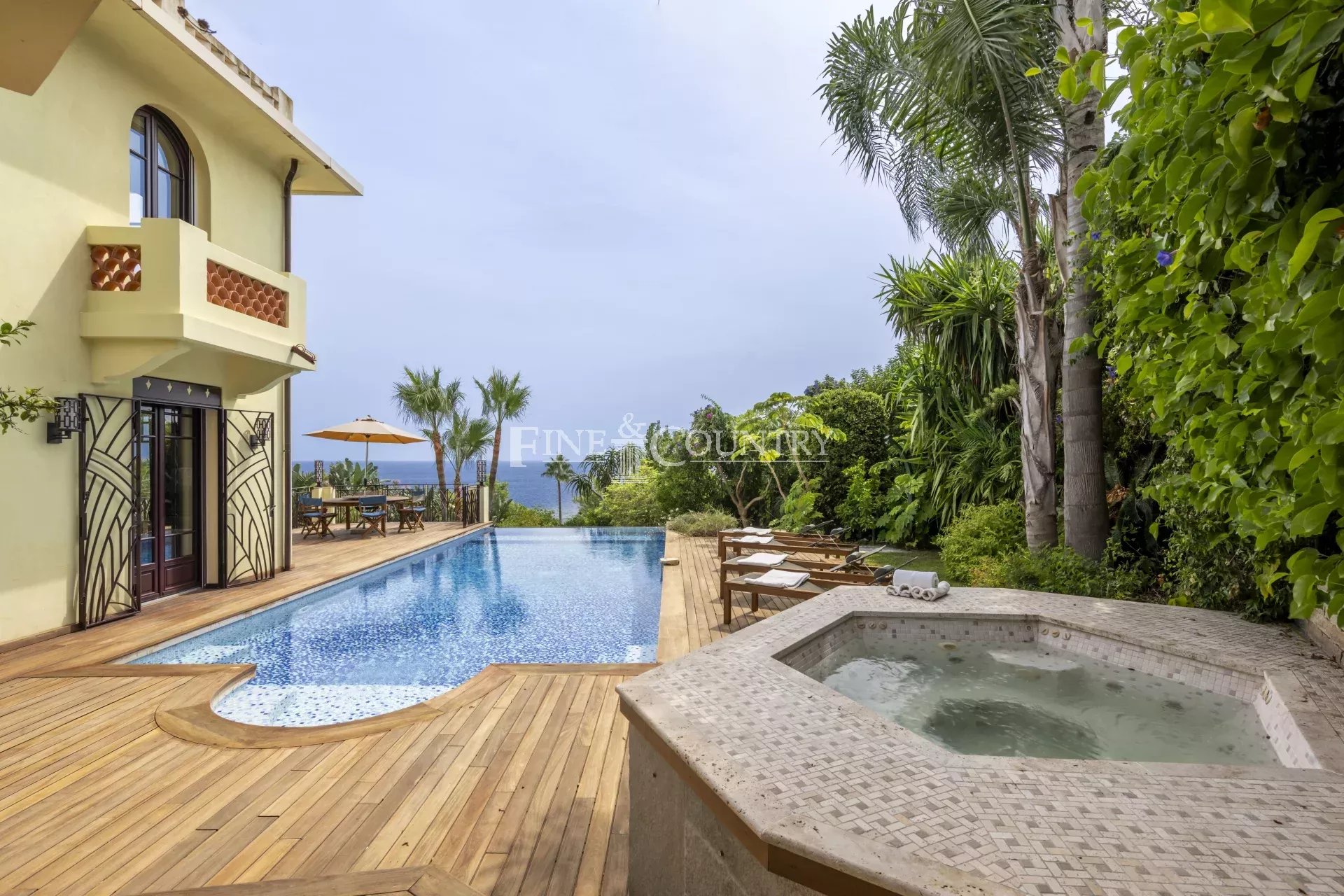 Photo of Art Deco Villa for Sale, Cannes Californie