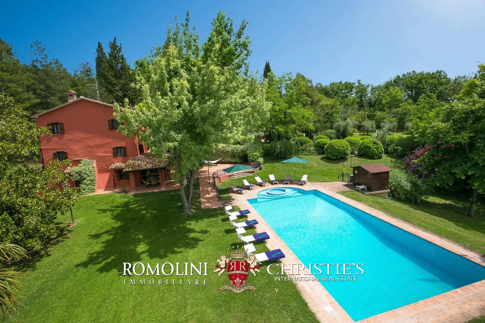 5 Bedroom Villa/Townhouse's Image 8