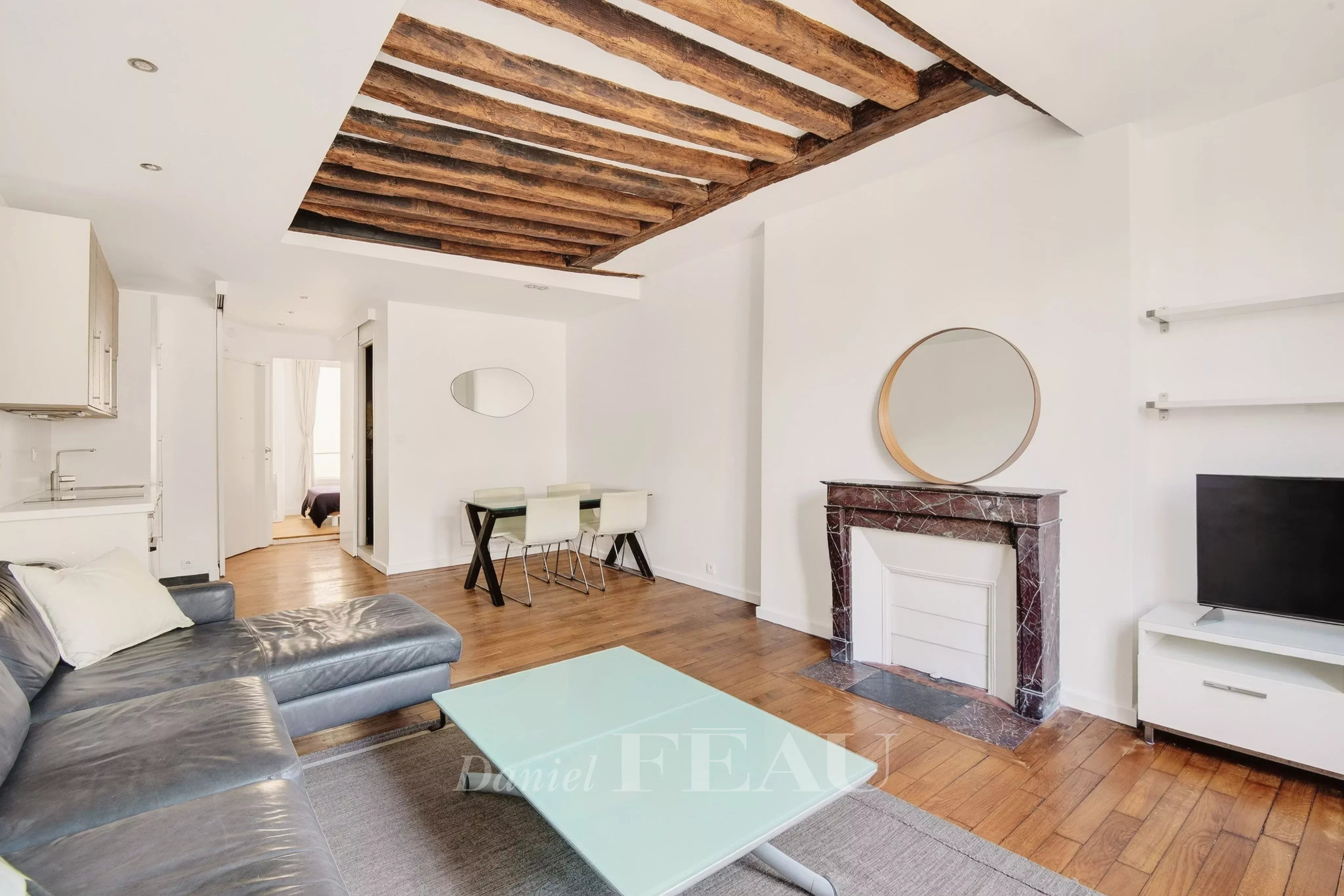 Sale Apartment Paris 4th