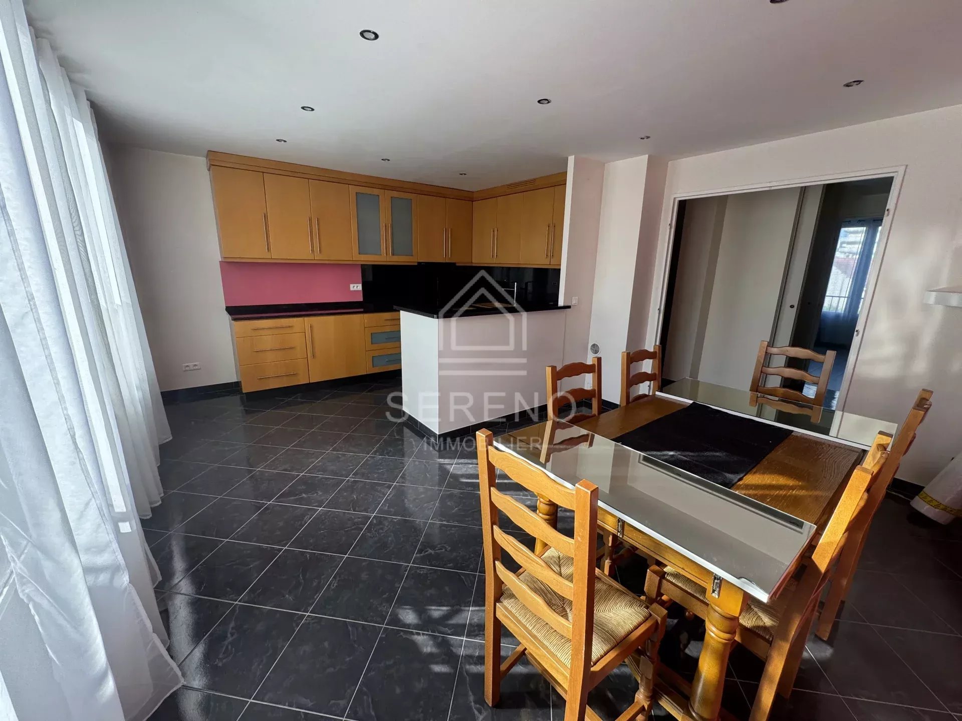 Agence immobilière de 