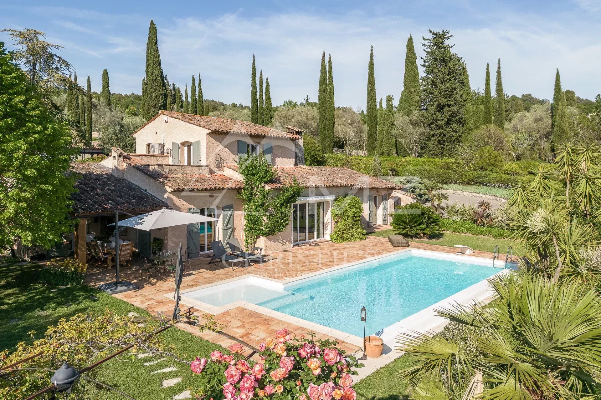 4 Bedroom Villa/Townhouse's Image 5