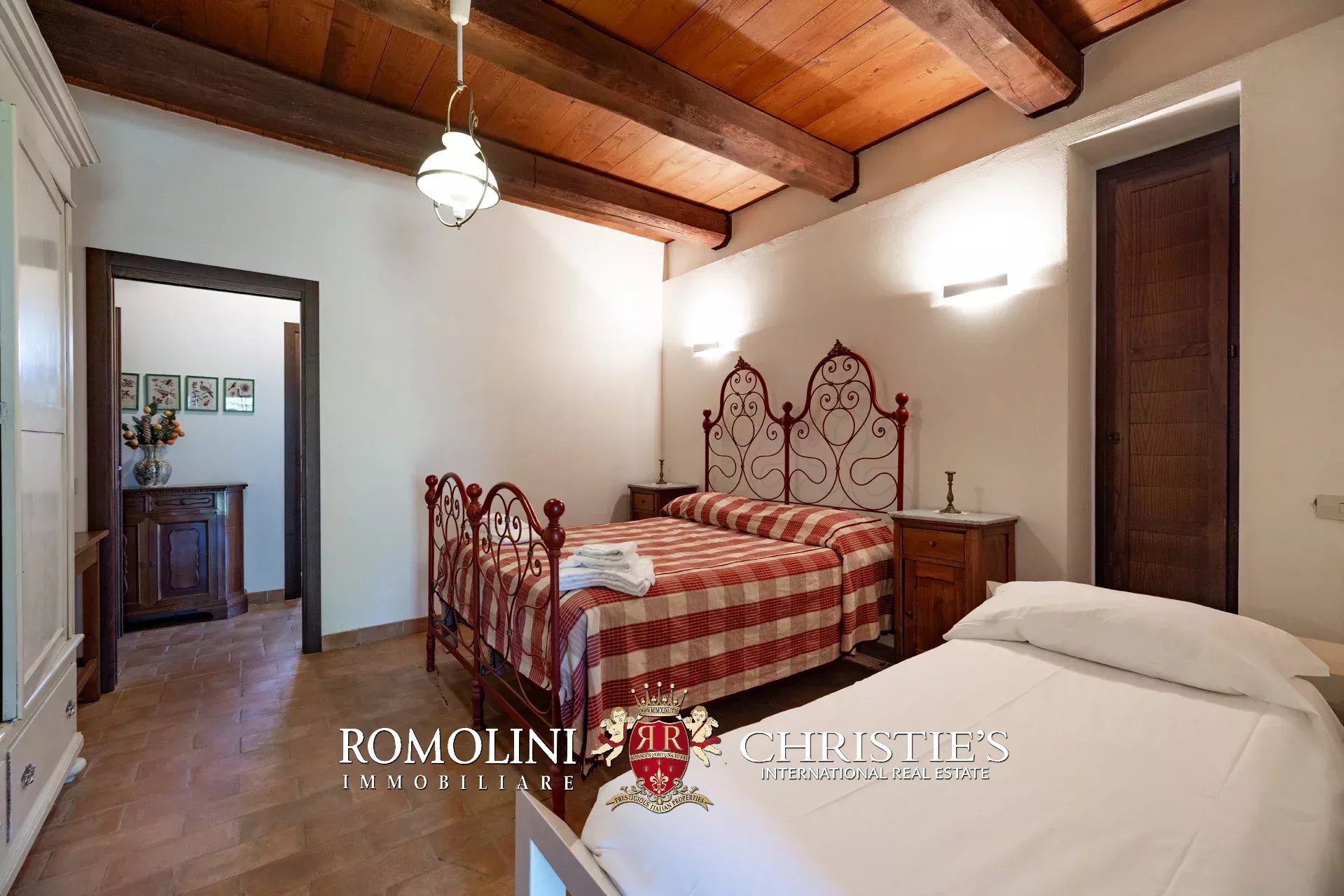 27 Bedroom Villa/Townhouse's Image 104