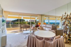 Cannes – Croix des Gardes | Prestigious Residence with Pool and Tennis Court — photo 2 of 7