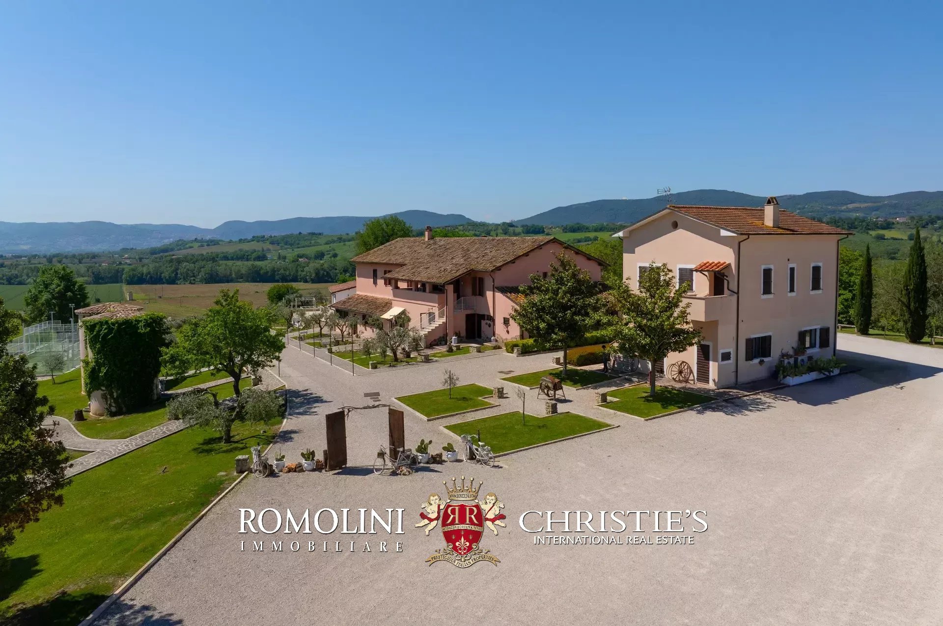 35 Bedroom Villa/Townhouse's Image 44