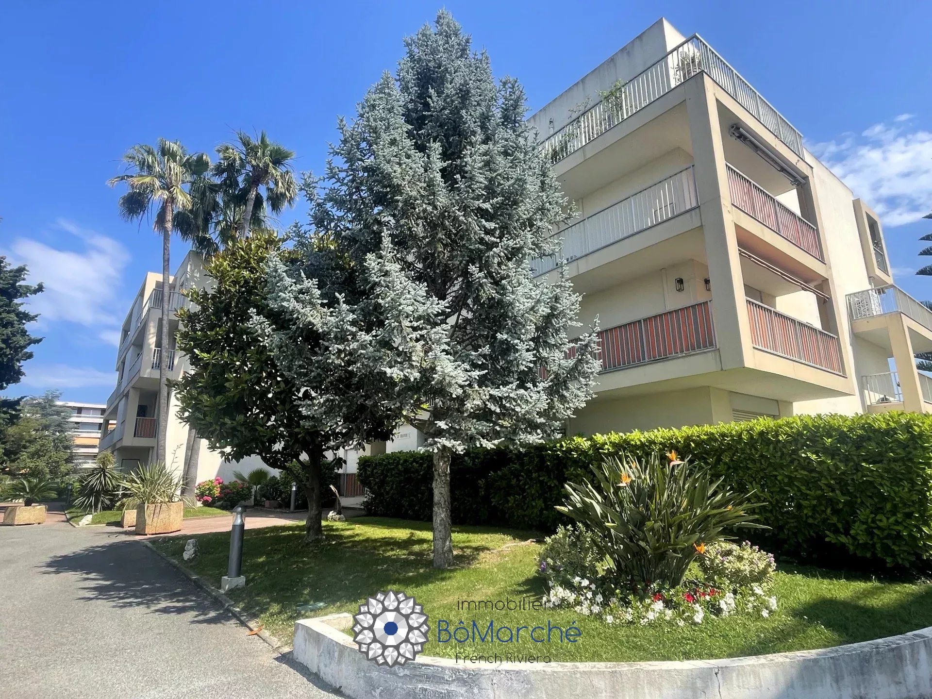 Agence immobilière de 