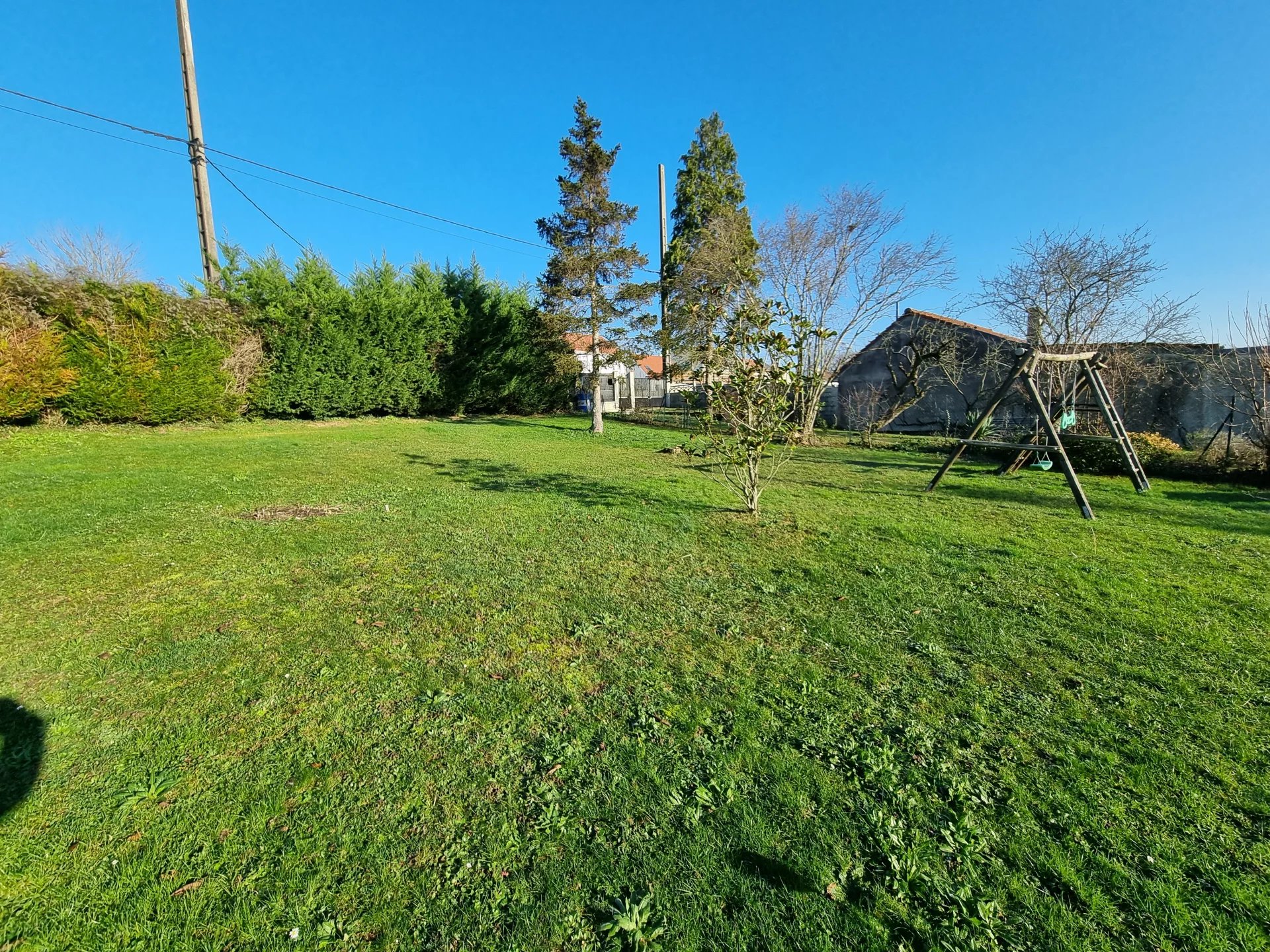 PROCHE COULOMMIERS (2 MIN) - TERRAIN À BÂTIR 451 M² - IDÉAL PROJET NEUF