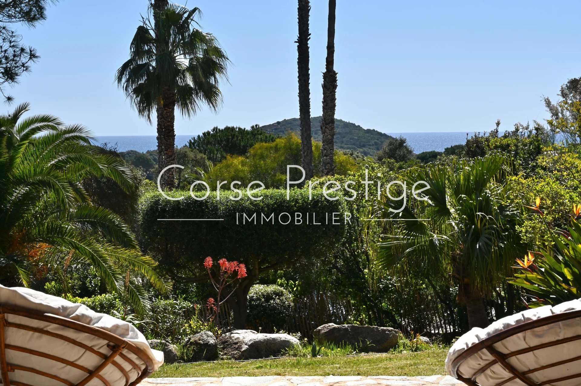 villa au cœur du domaine prive de capicciola – porto-vecchio image2