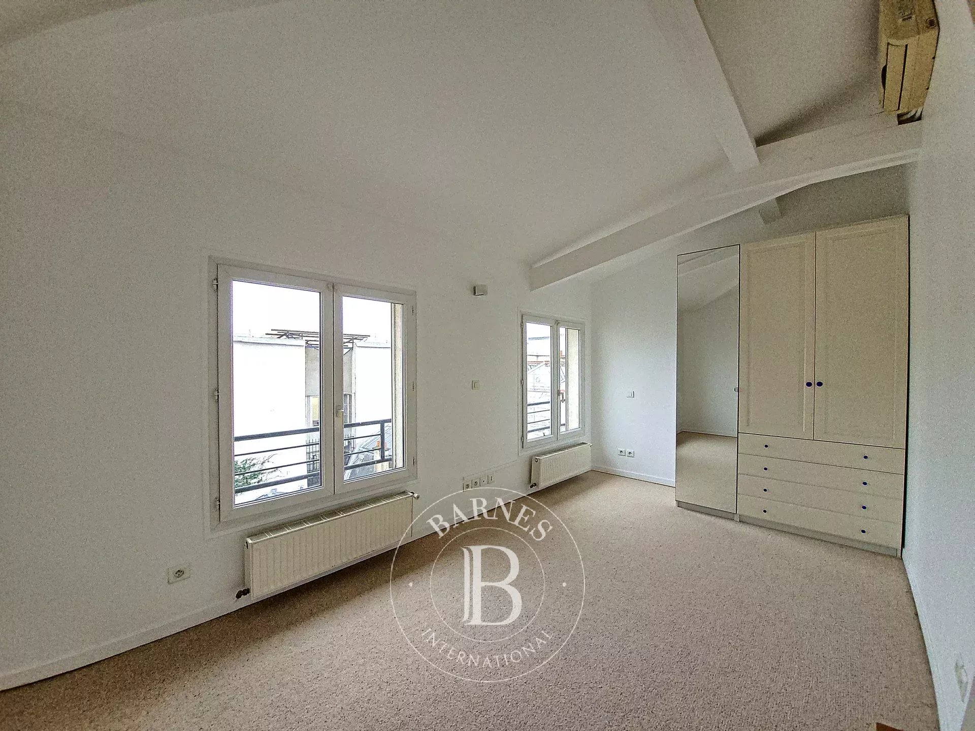 Paris  - Apartment 3 Bedrooms - picture 14