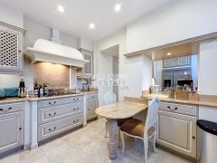 CANNES MONTFLEURY – EXCEPTIONAL PROPERTY WITH GARDEN — photo 7 of 7