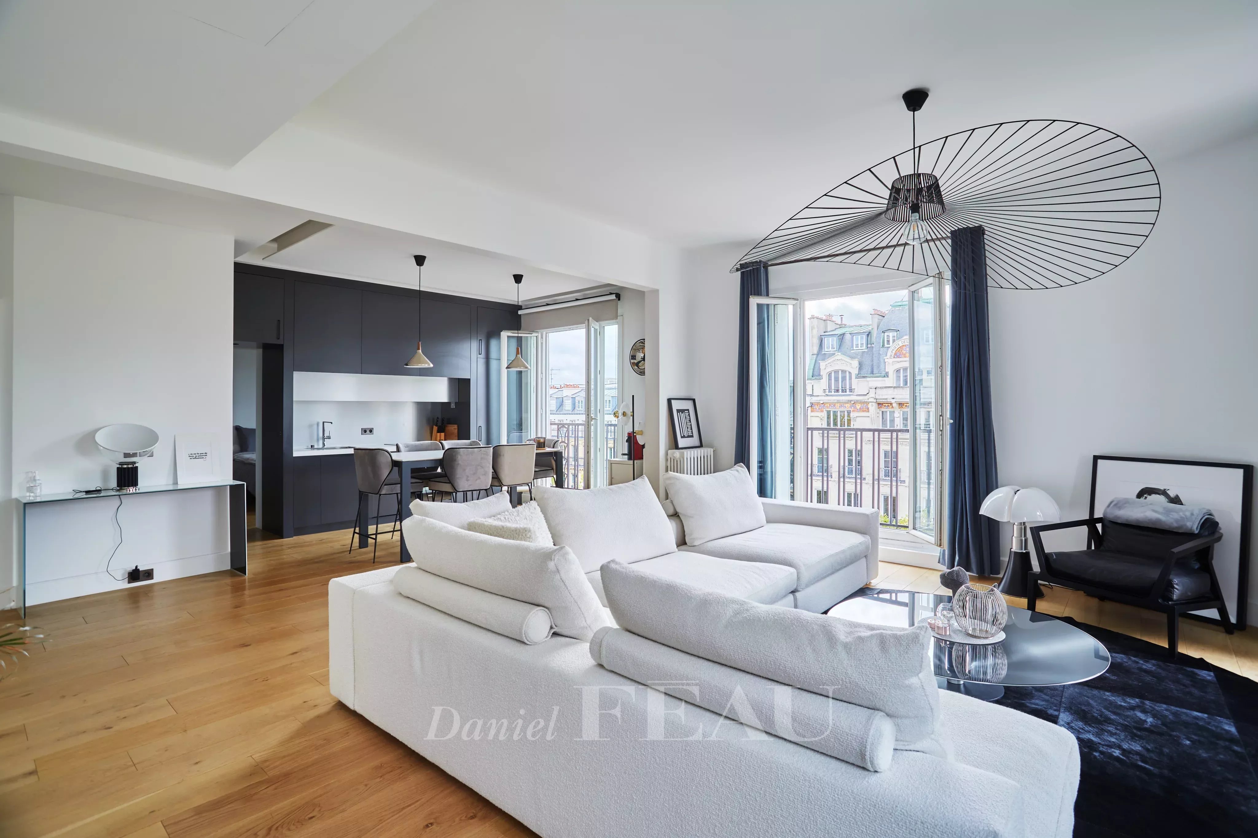 Sale Apartment Paris 9th