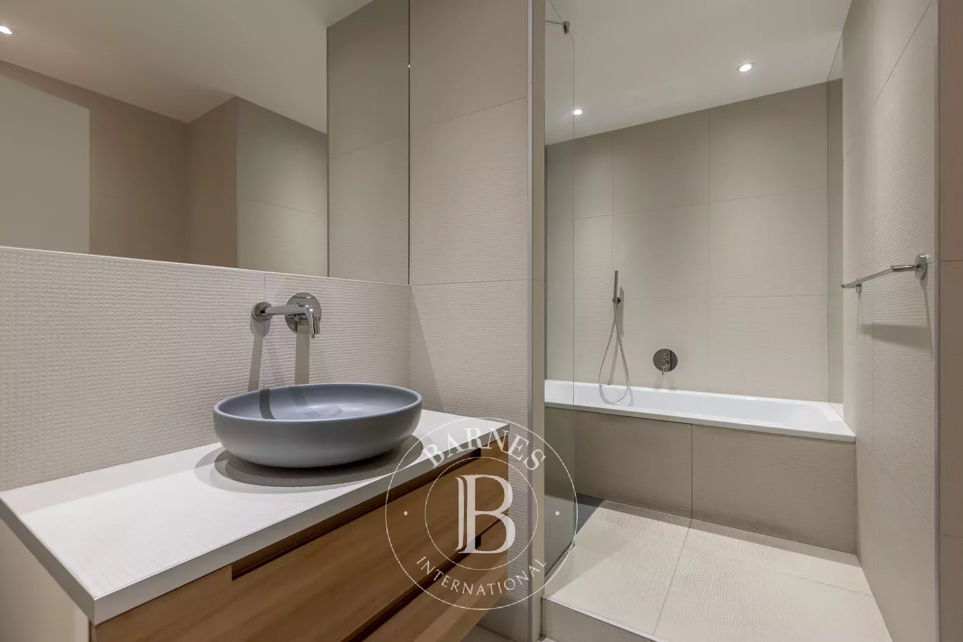 Daire Paris 8ème - picture 11