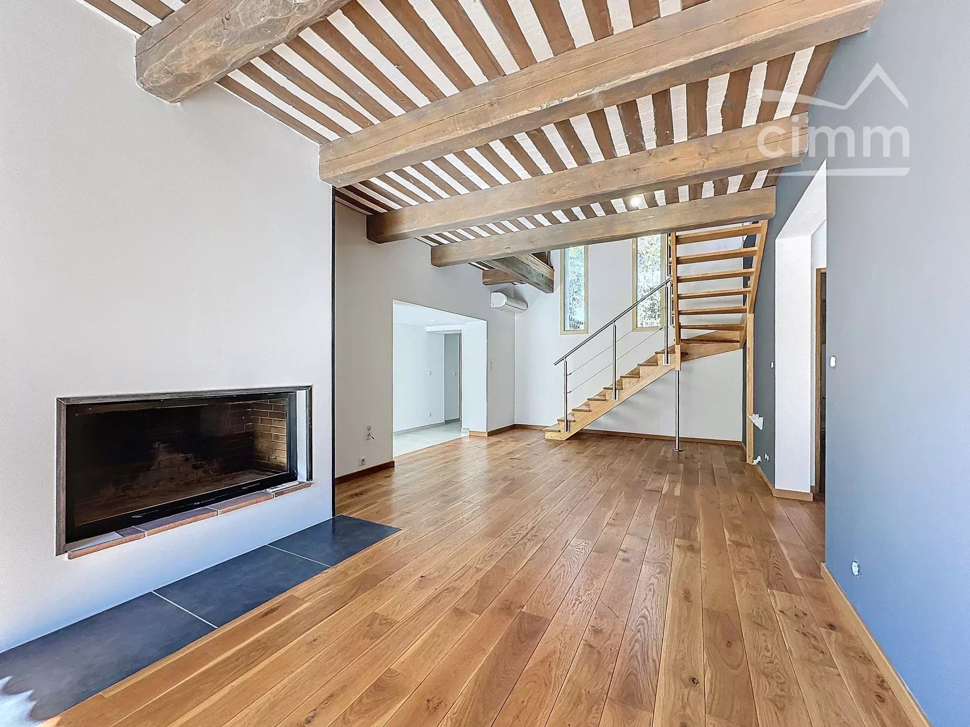 Mas 145m ² proche l'Isle sur la Sorgue