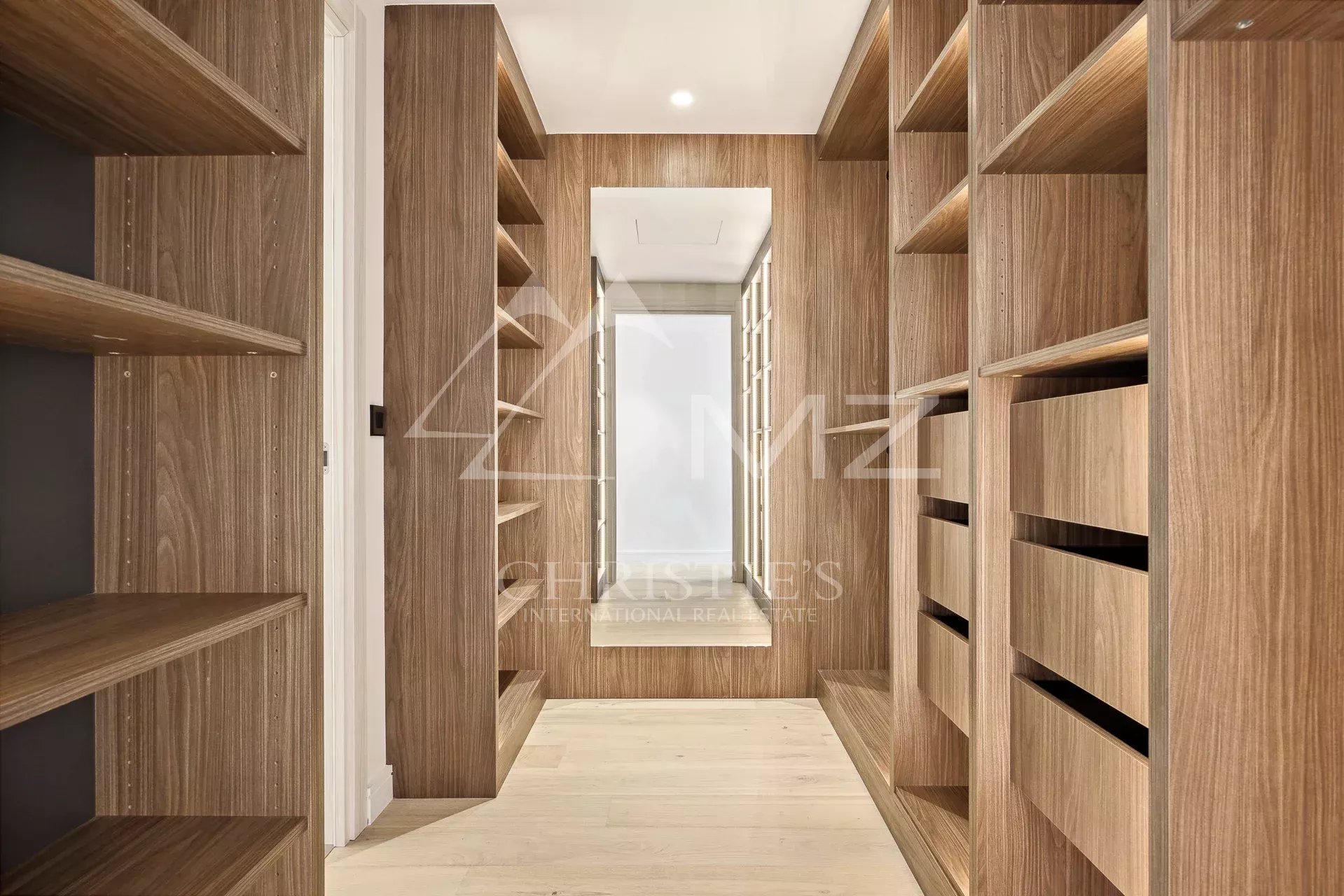 3 Bedroom Apartment/Flat's Image 8
