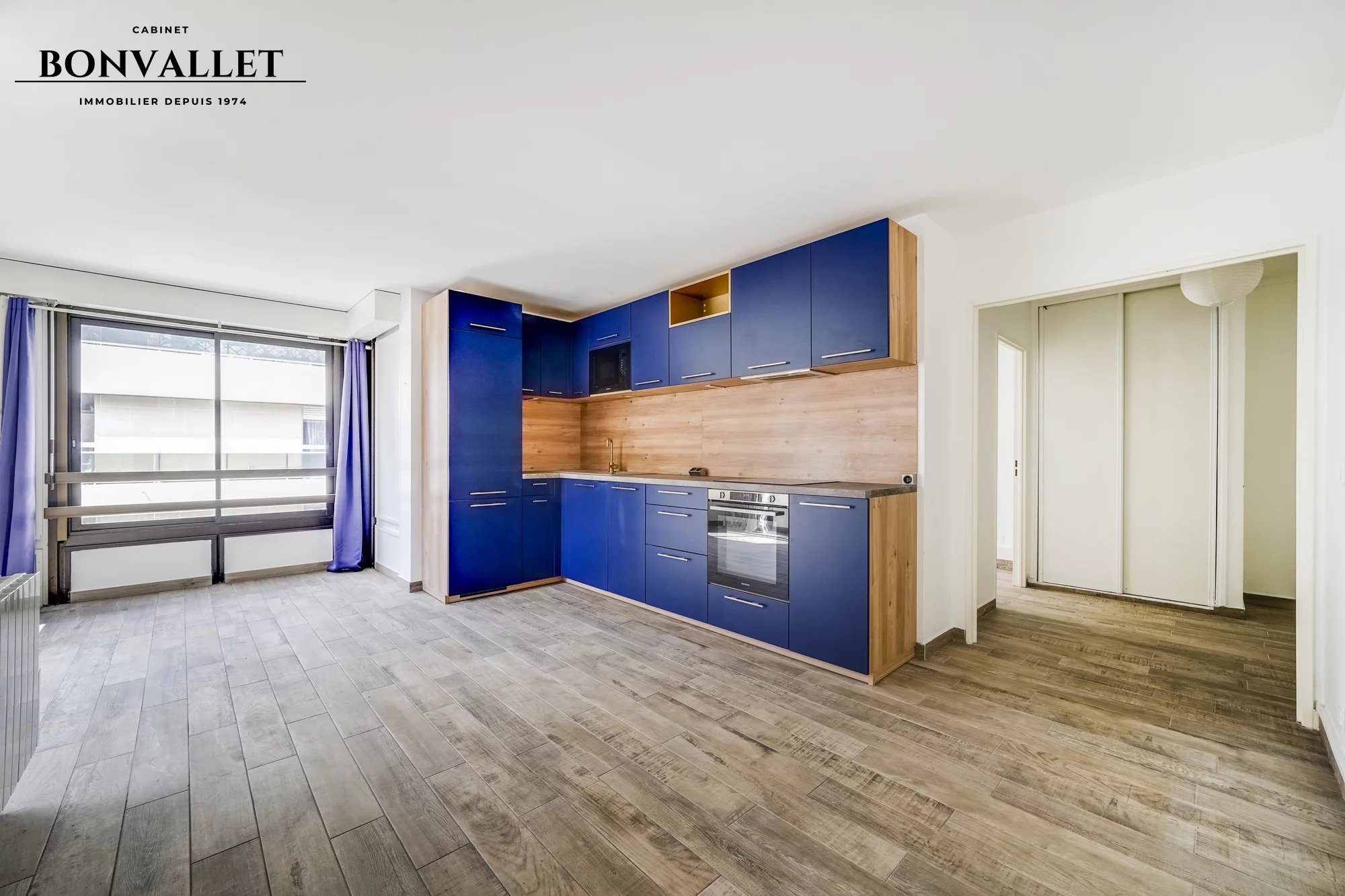 Paris 15e – 3 pièces balcon, résidence de standing avec gardien