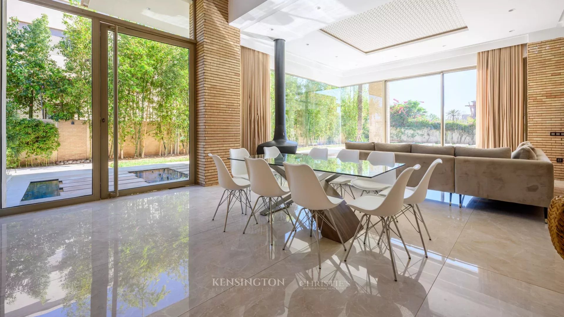 5 Bedroom Villa/Townhouse's Image 10