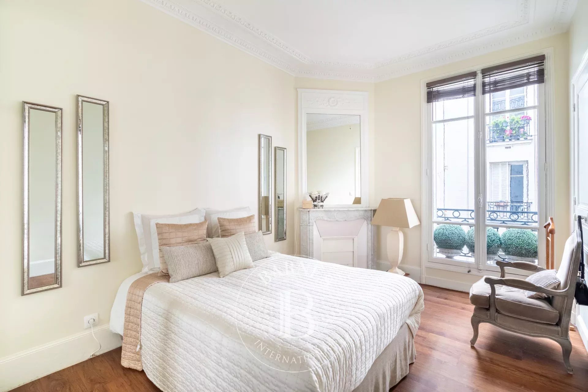 Paris  - Apartment 2 Bedrooms - picture 9