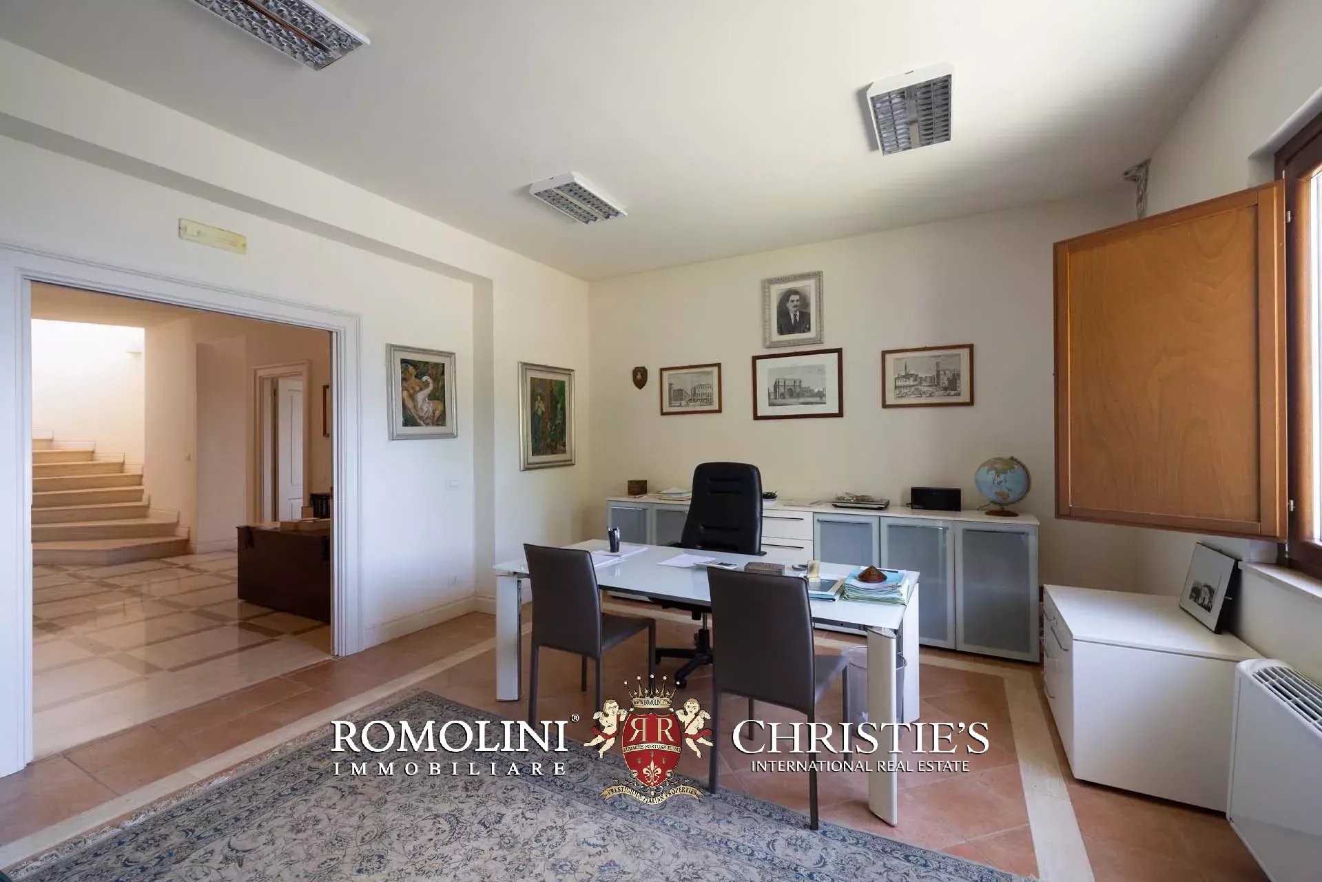 7 Bedroom Villa/Townhouse's Image 75
