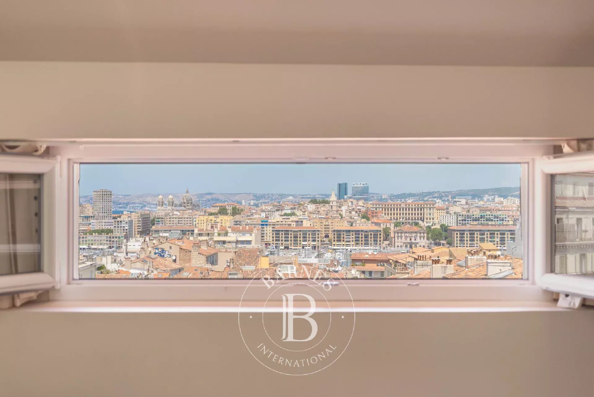 Appartement Marseille 13007  -  ref 87165615 (picture 2)