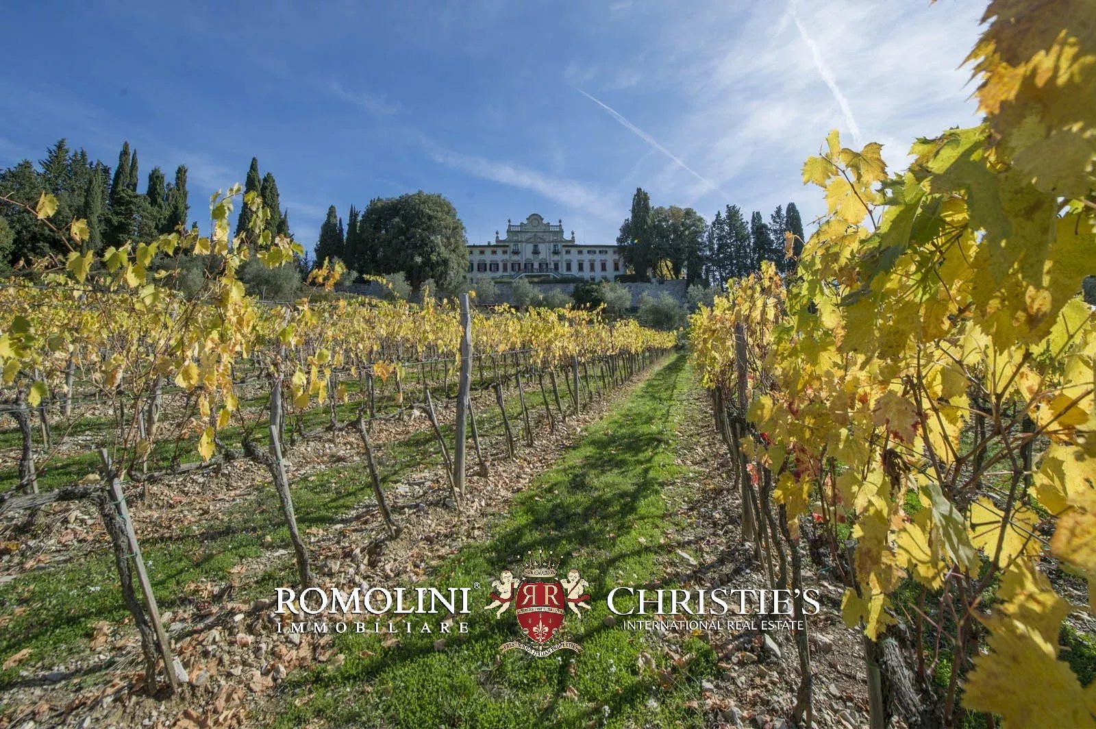LUXURY HISTORICAL VILLA FOR SALE IN RADDA IN CHIANTI, TUSCANY