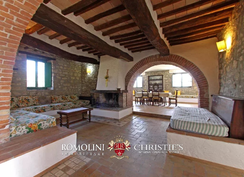17 Bedroom Villa/Townhouse's Image 38