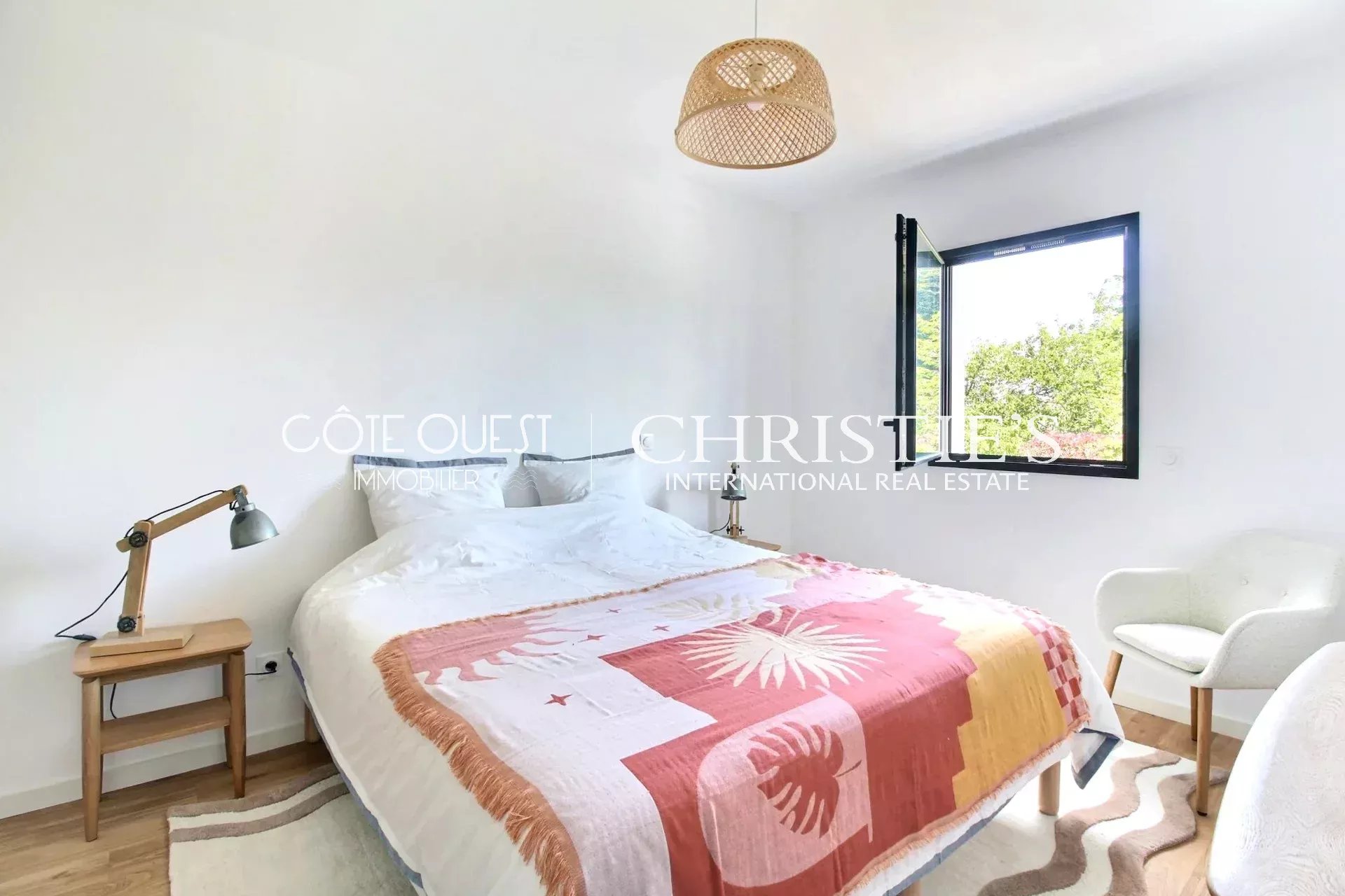 3 Bedroom Apartment/Flat's Image 3
