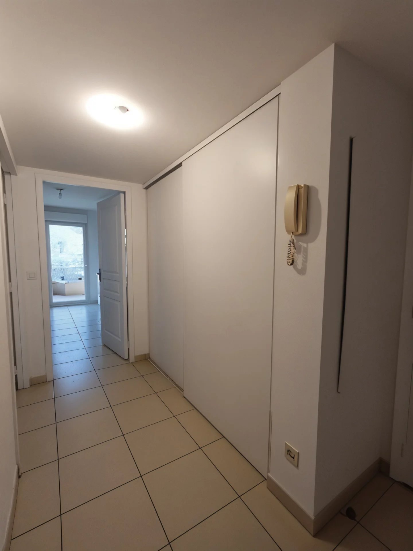 3P VIDE, TERRASSE, PARKING, PISCINE