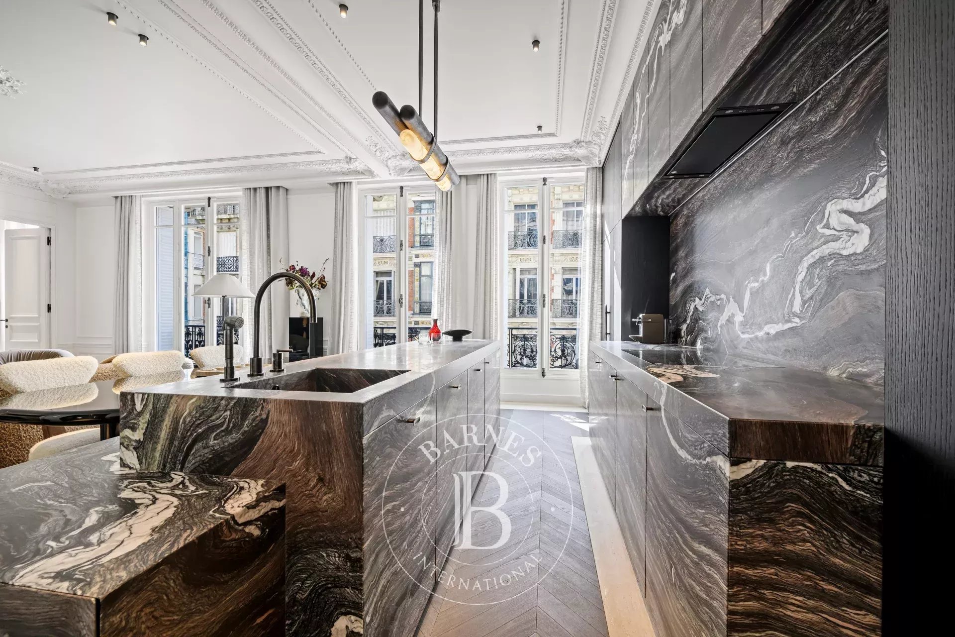 Daire Paris 8ème - picture 6