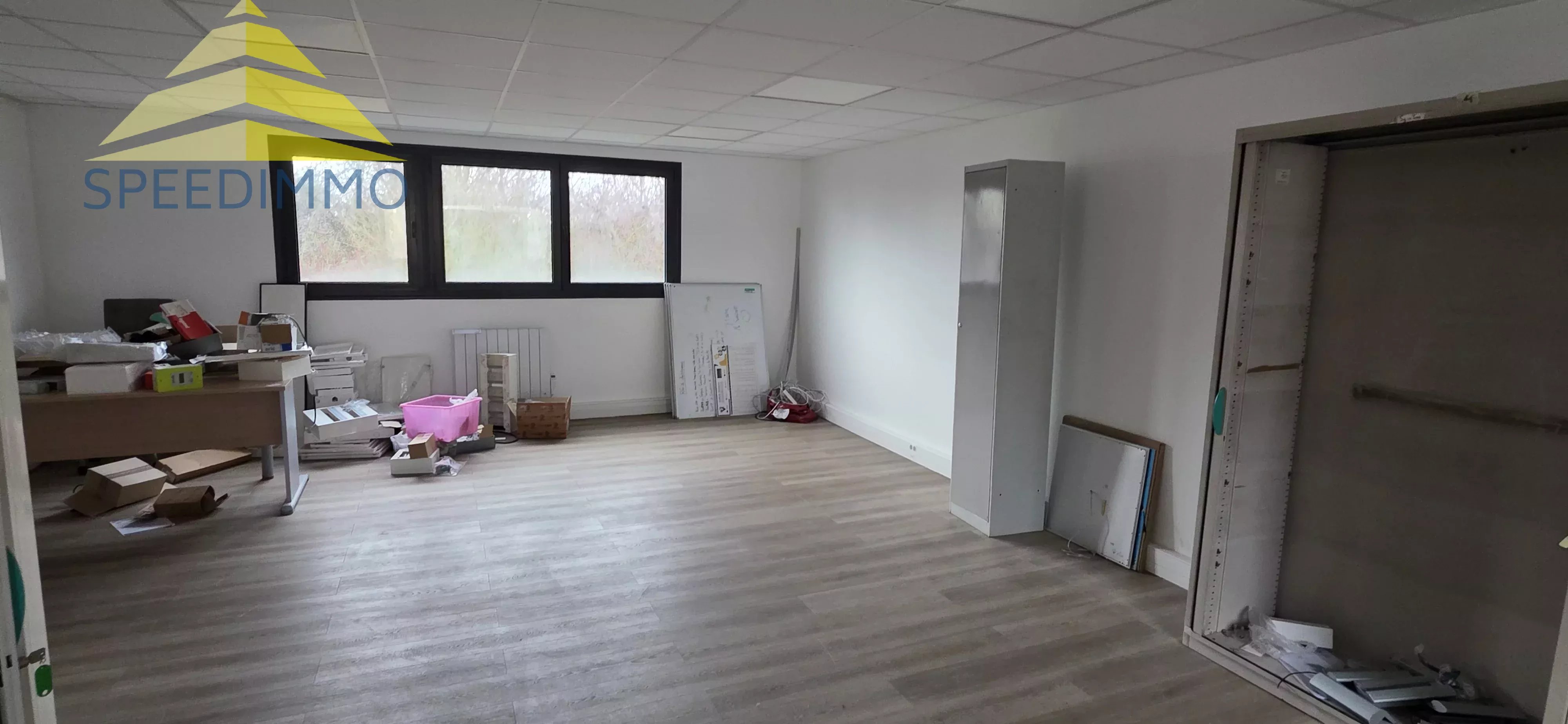 BÂTIMENT INDÉPENDANT RÉCENT (2022)