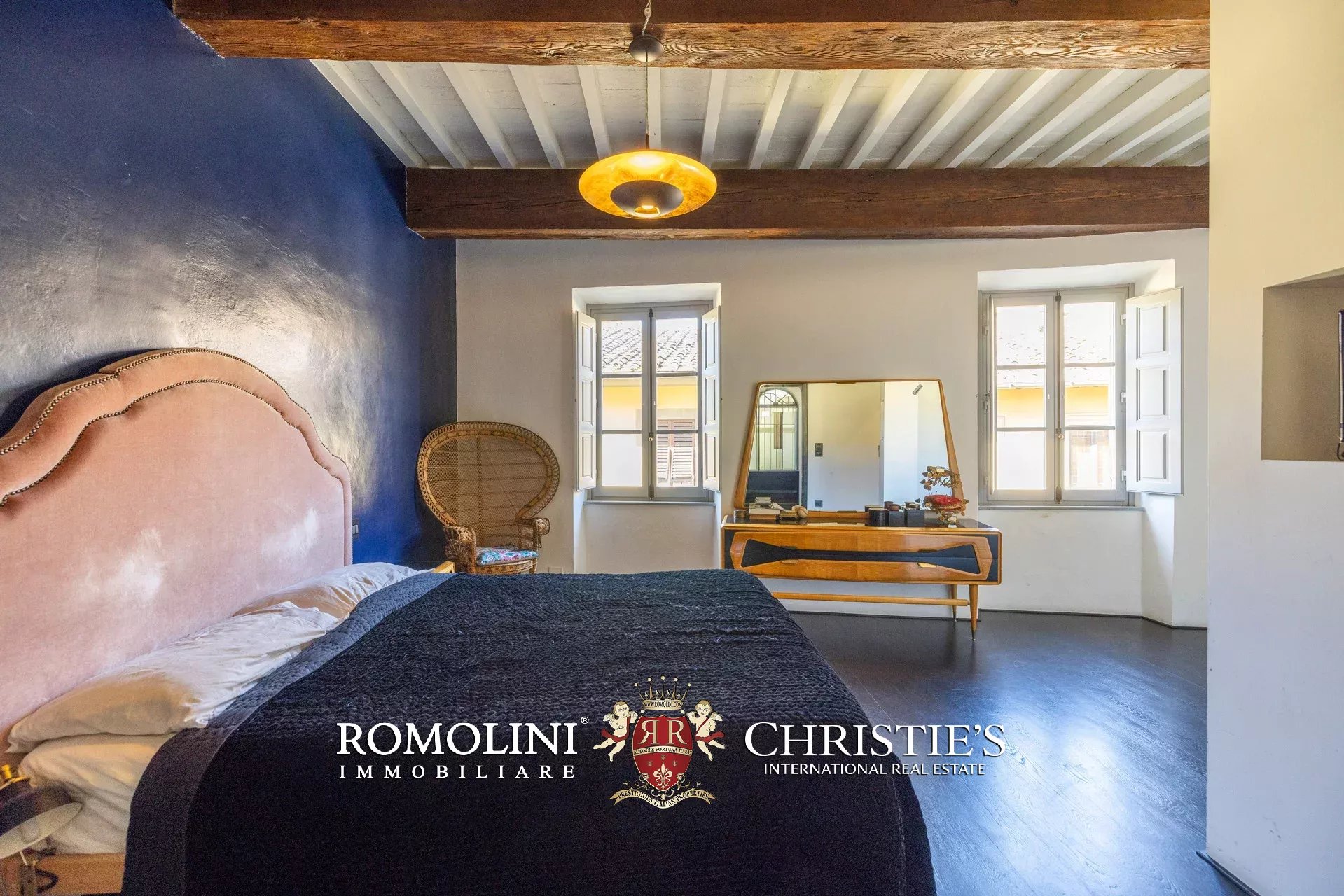 CASA CON GIARDINO IN VENDITA NEL CENTRO STORICO DI AREZZO