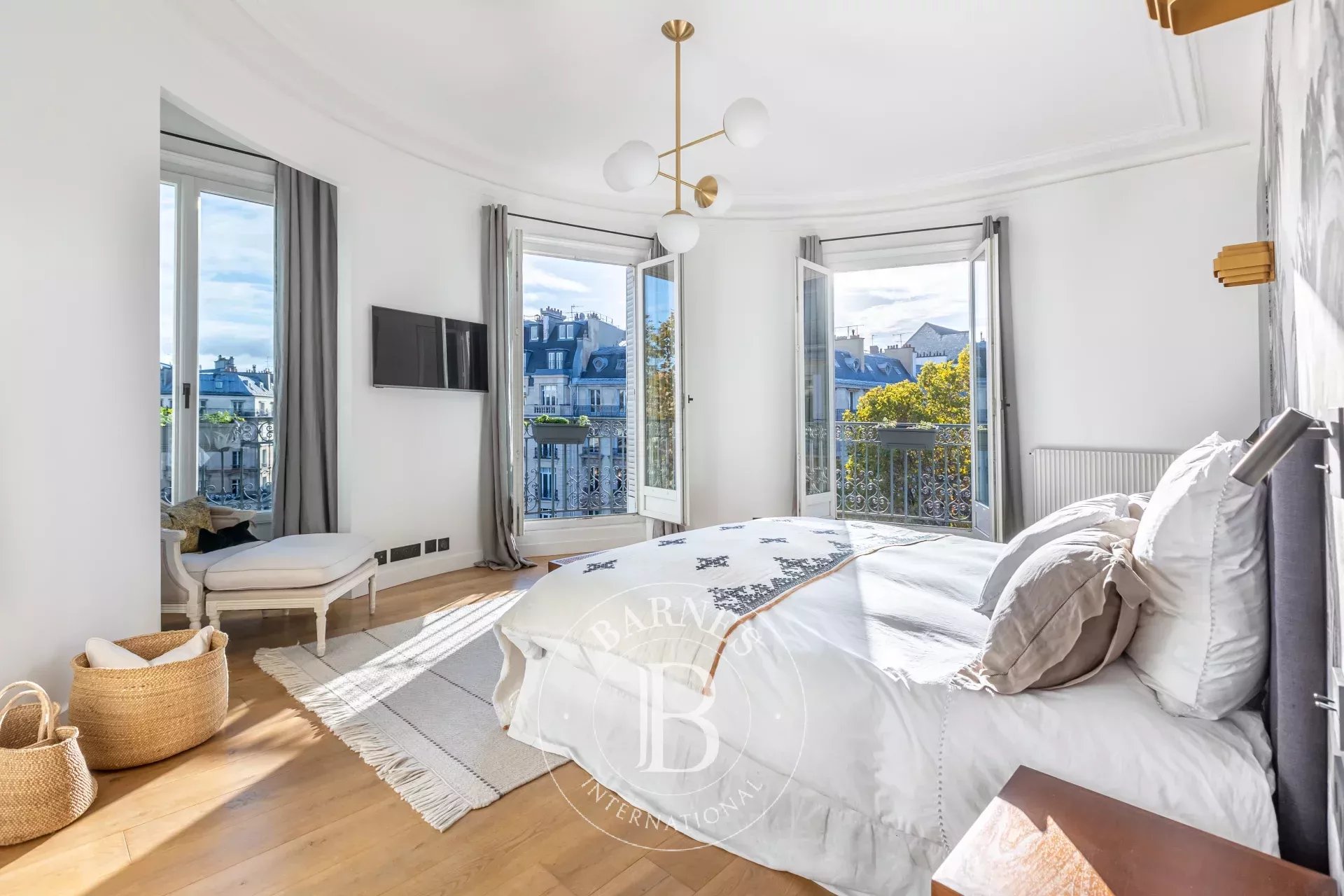 Daire Paris 8ème - picture 16