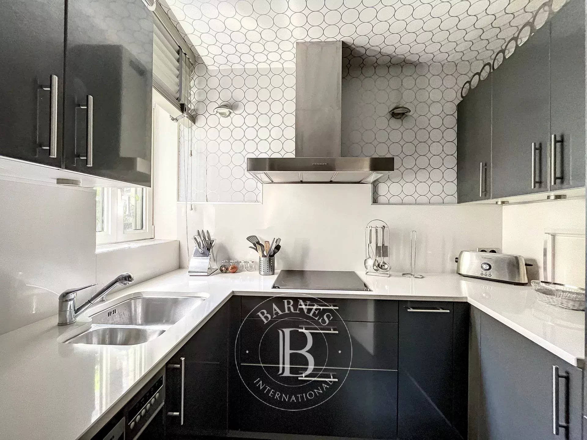 Daire Paris 8ème - picture 4