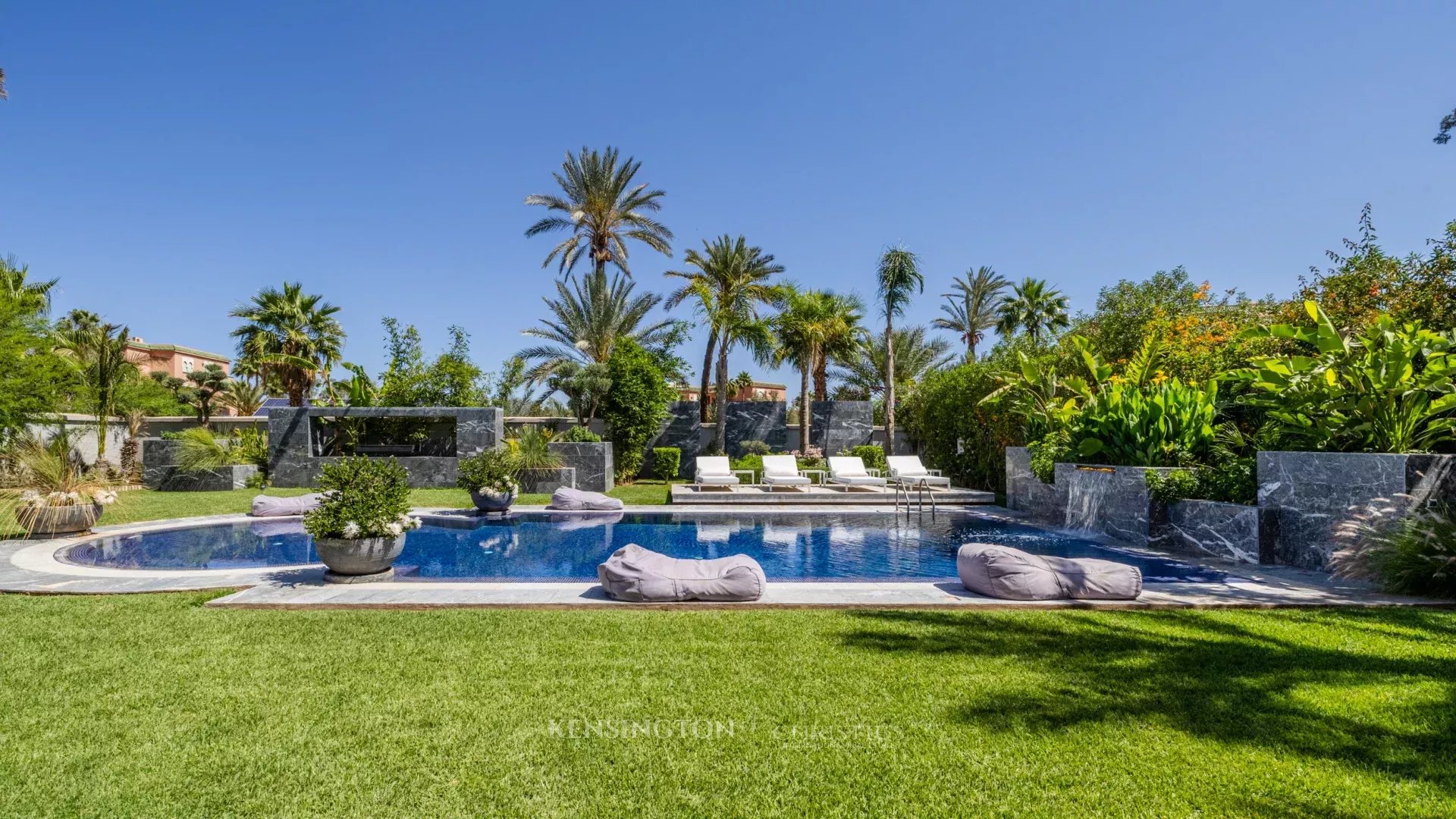 4 Bedroom Villa/Townhouse's Image 7