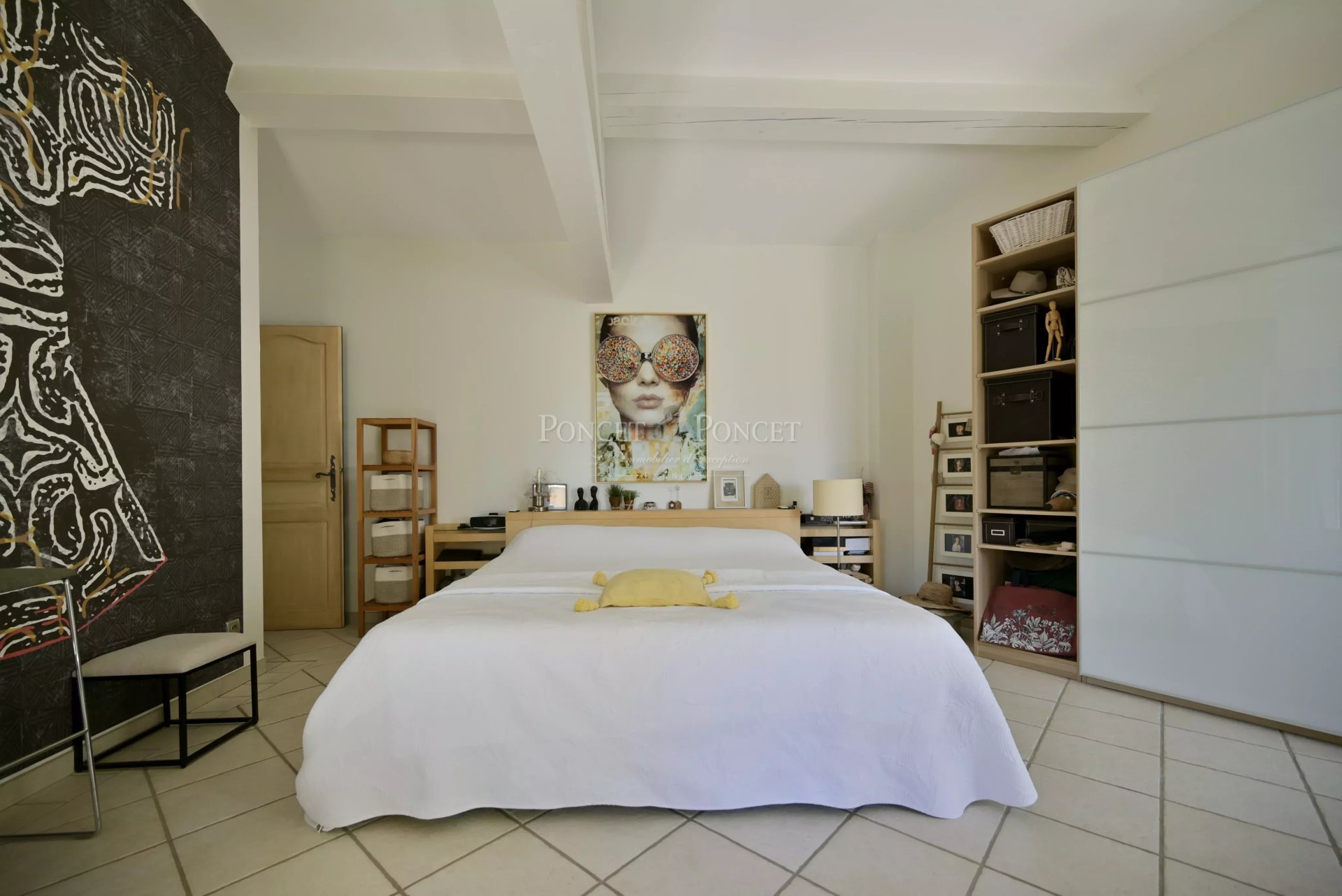 6 Bedroom Villa/Townhouse's Image 12