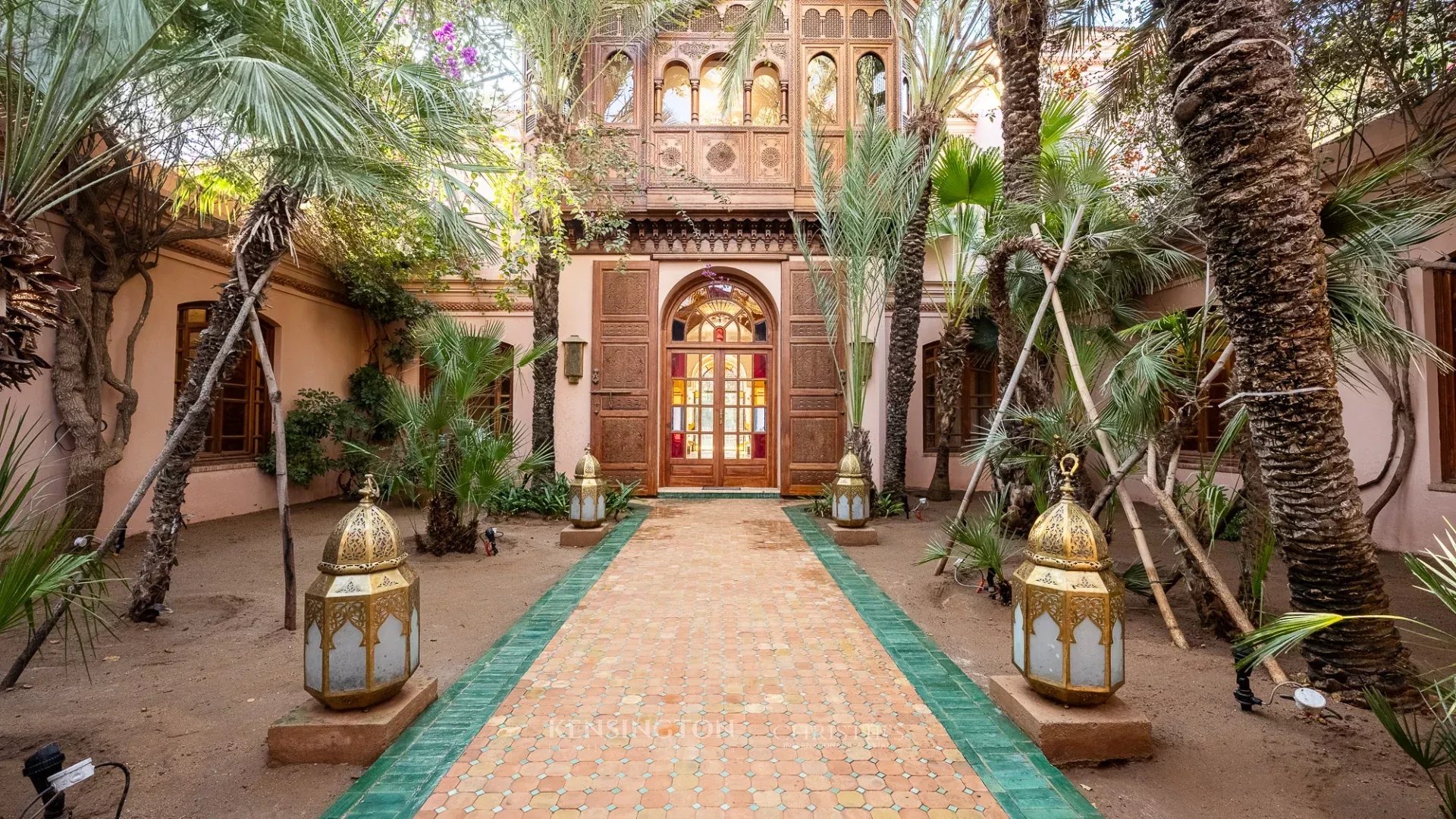 6 Bedroom Villa/Townhouse's Image 44