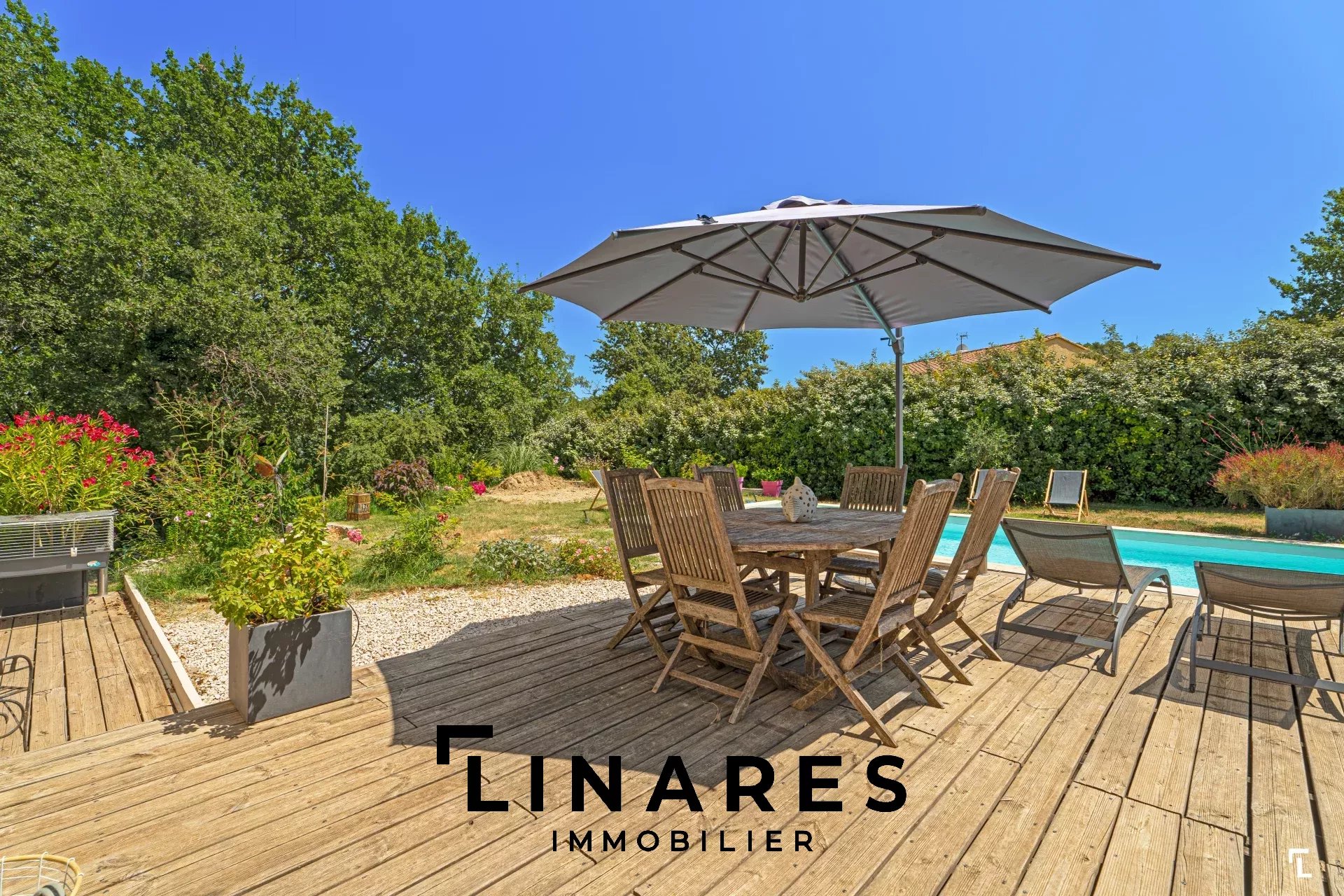 L' ENSOLEILLEE- Villa T5 de 137 m² - Terrain de 1500 m²  - Piscine -  13119 Saint Savournin