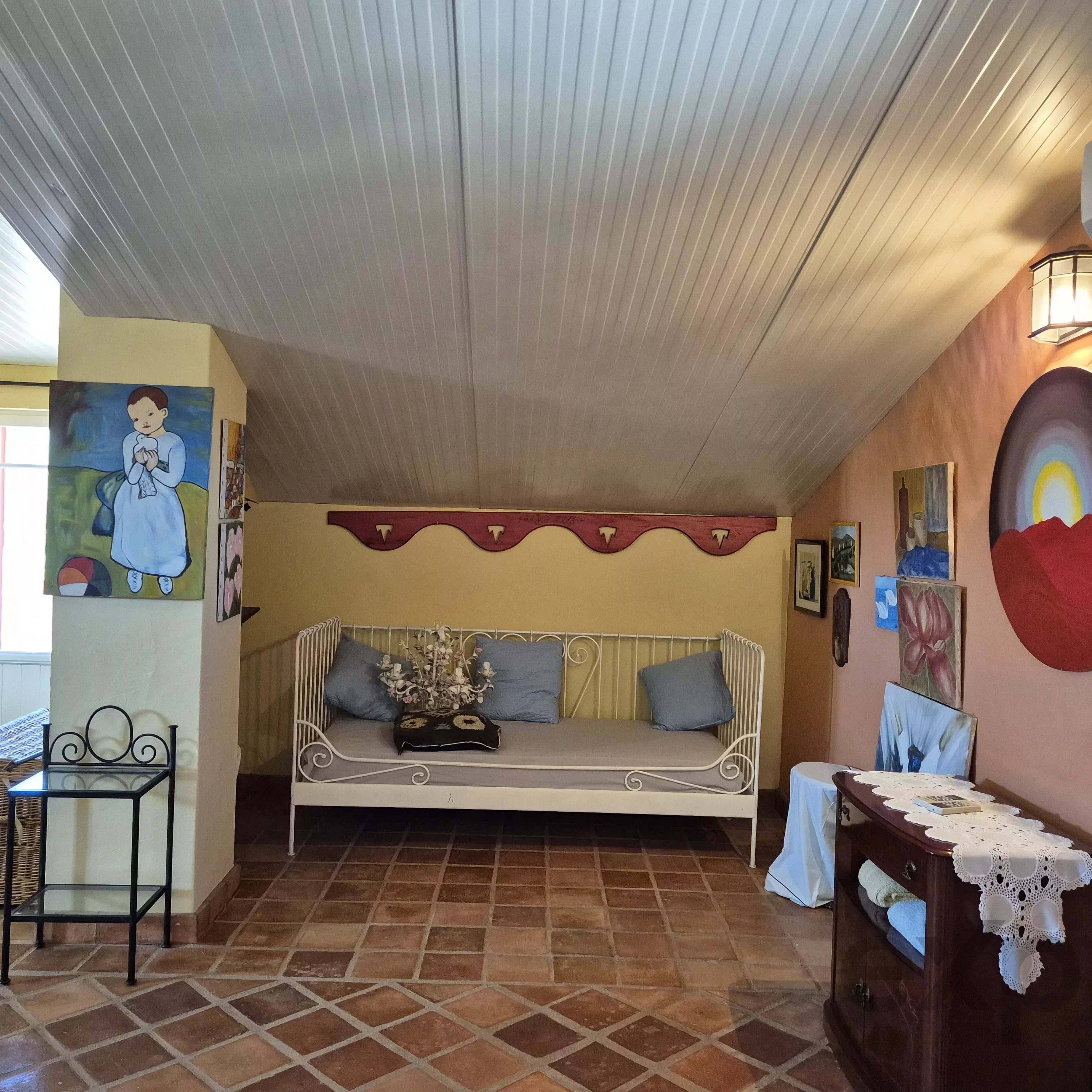 Country house with swimming pool 87034529 image 36
