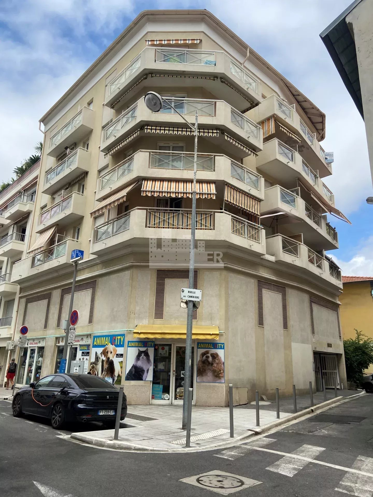 Agence immobilière de 