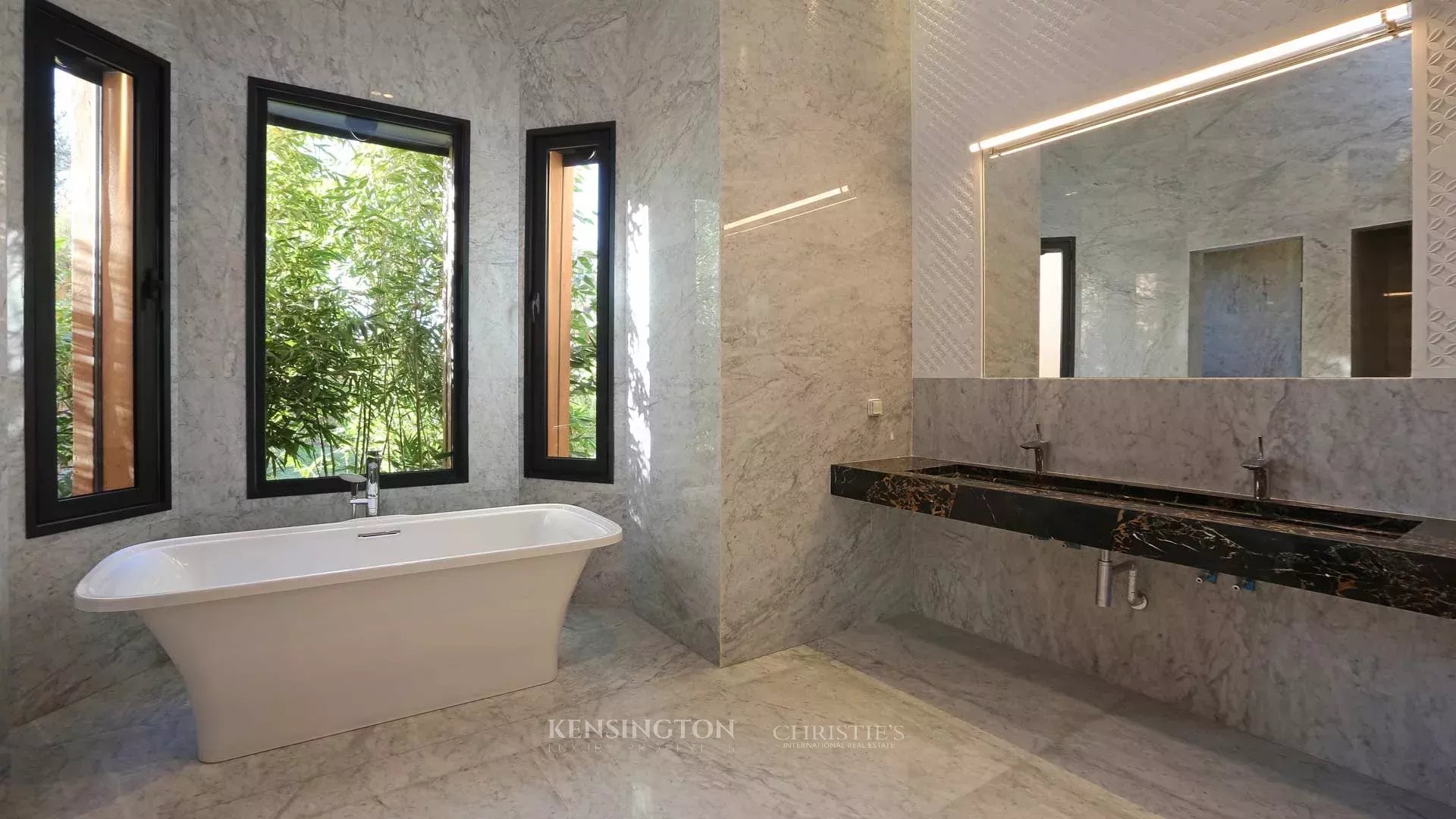 5 Bedroom Villa/Townhouse's Image 19