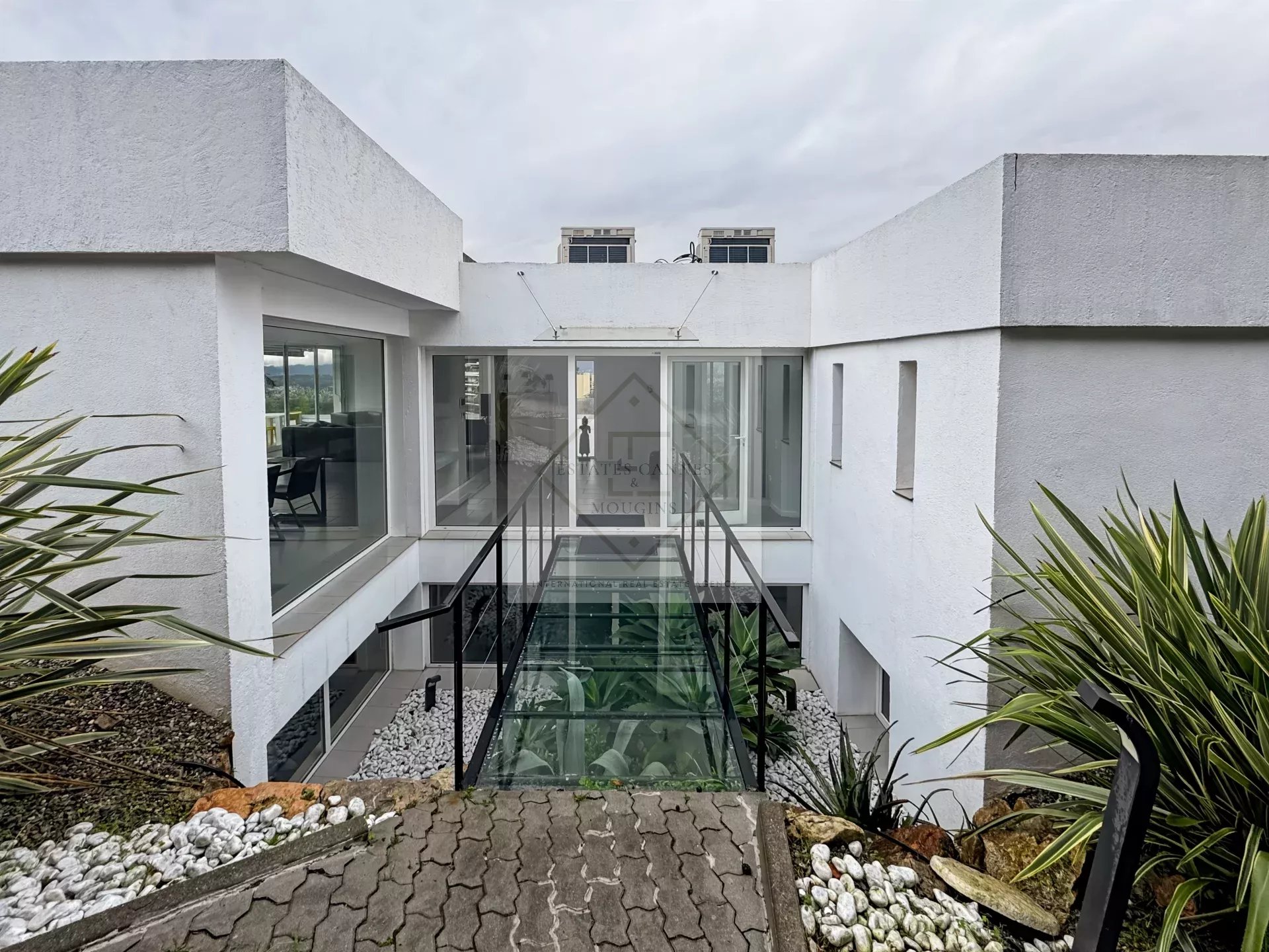 Magnifique villa contemporaine, un bien d'exception — photo 23