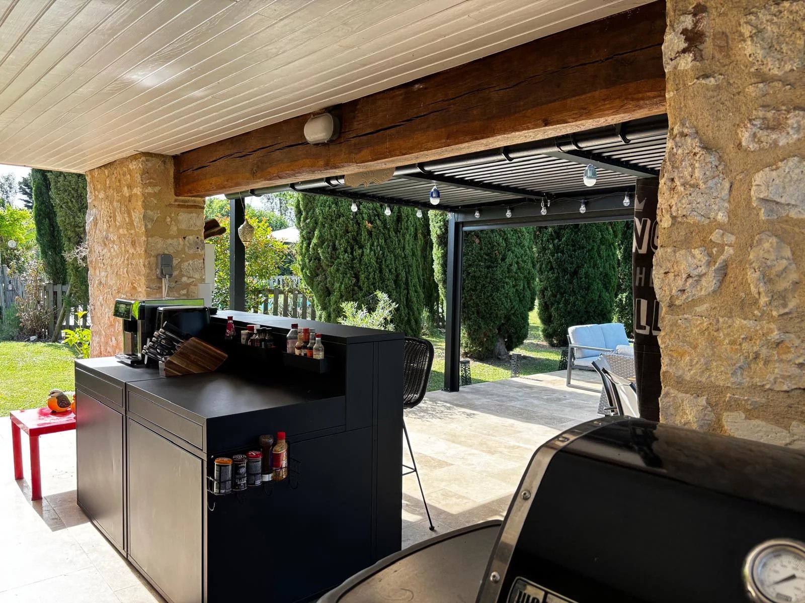 Stone Barn with Pool and Vineyard Views in Peaceful Countryside Setting